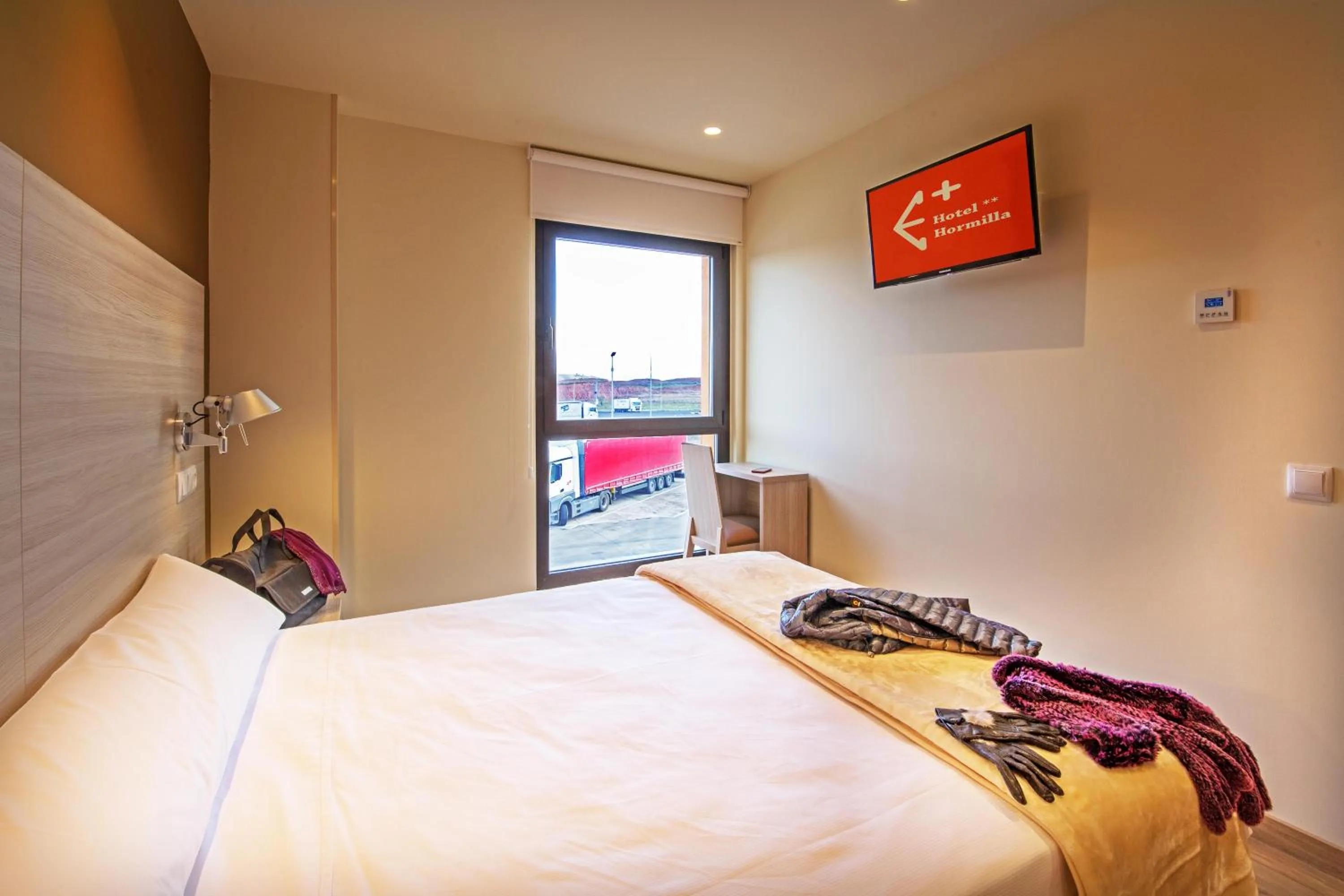 Other, Bed in Hotel Hormilla