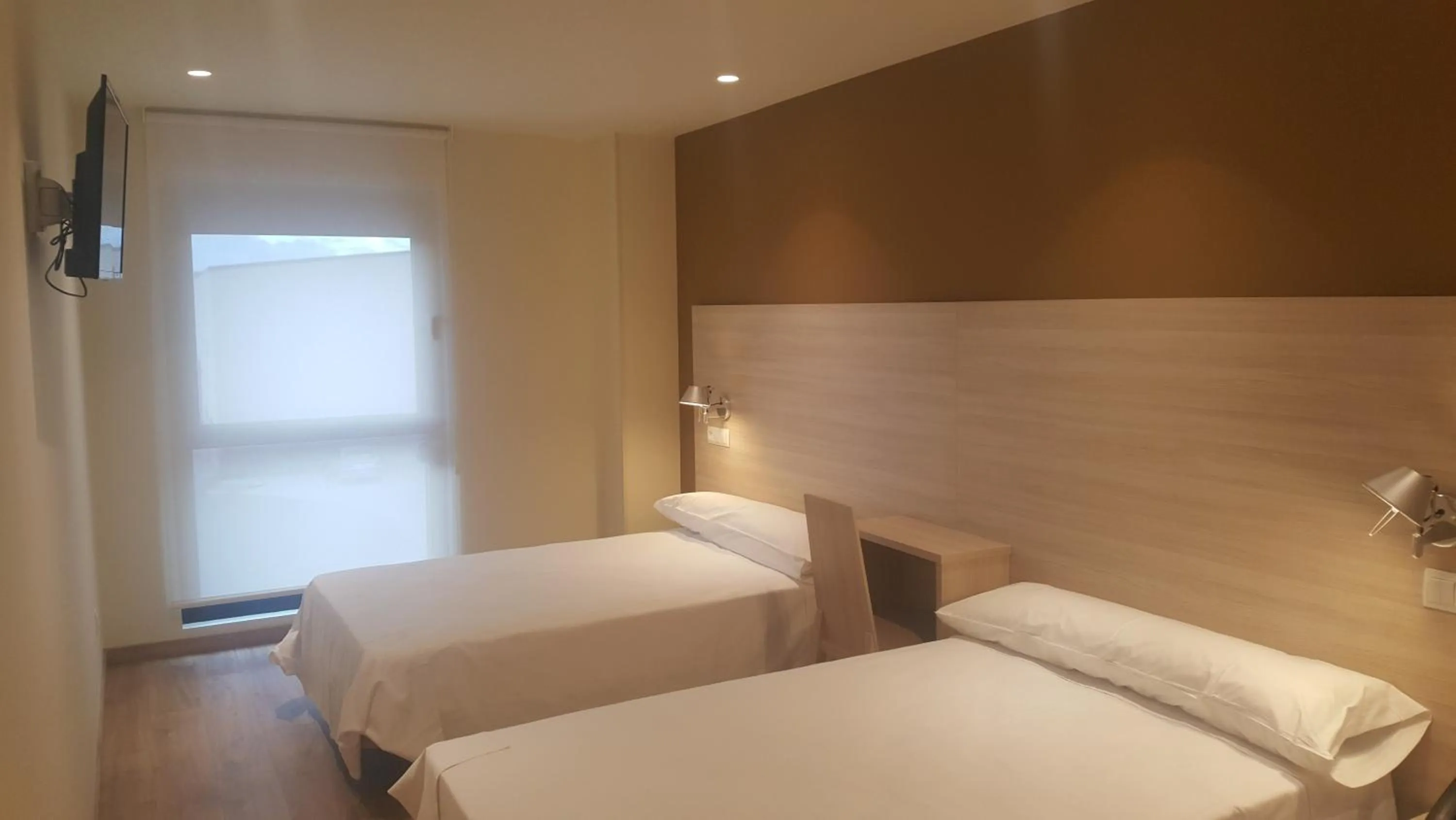 Other, Bed in Hotel Hormilla