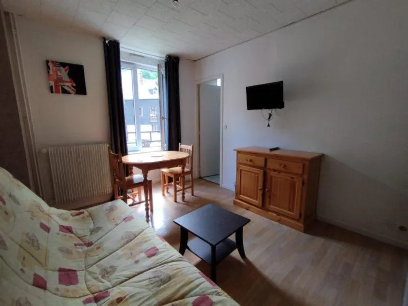 Bed in Hôtel de Londres