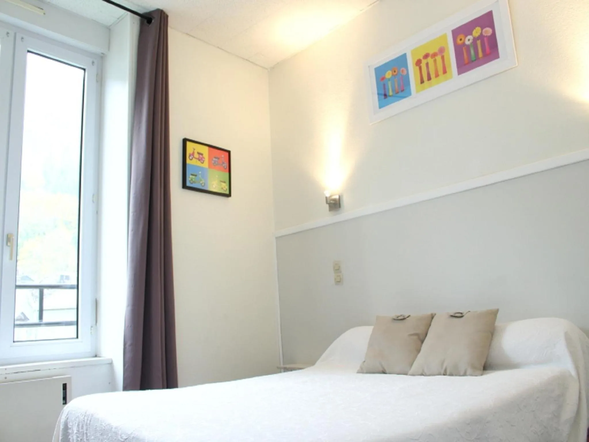 Day, Bed in Hôtel de Londres