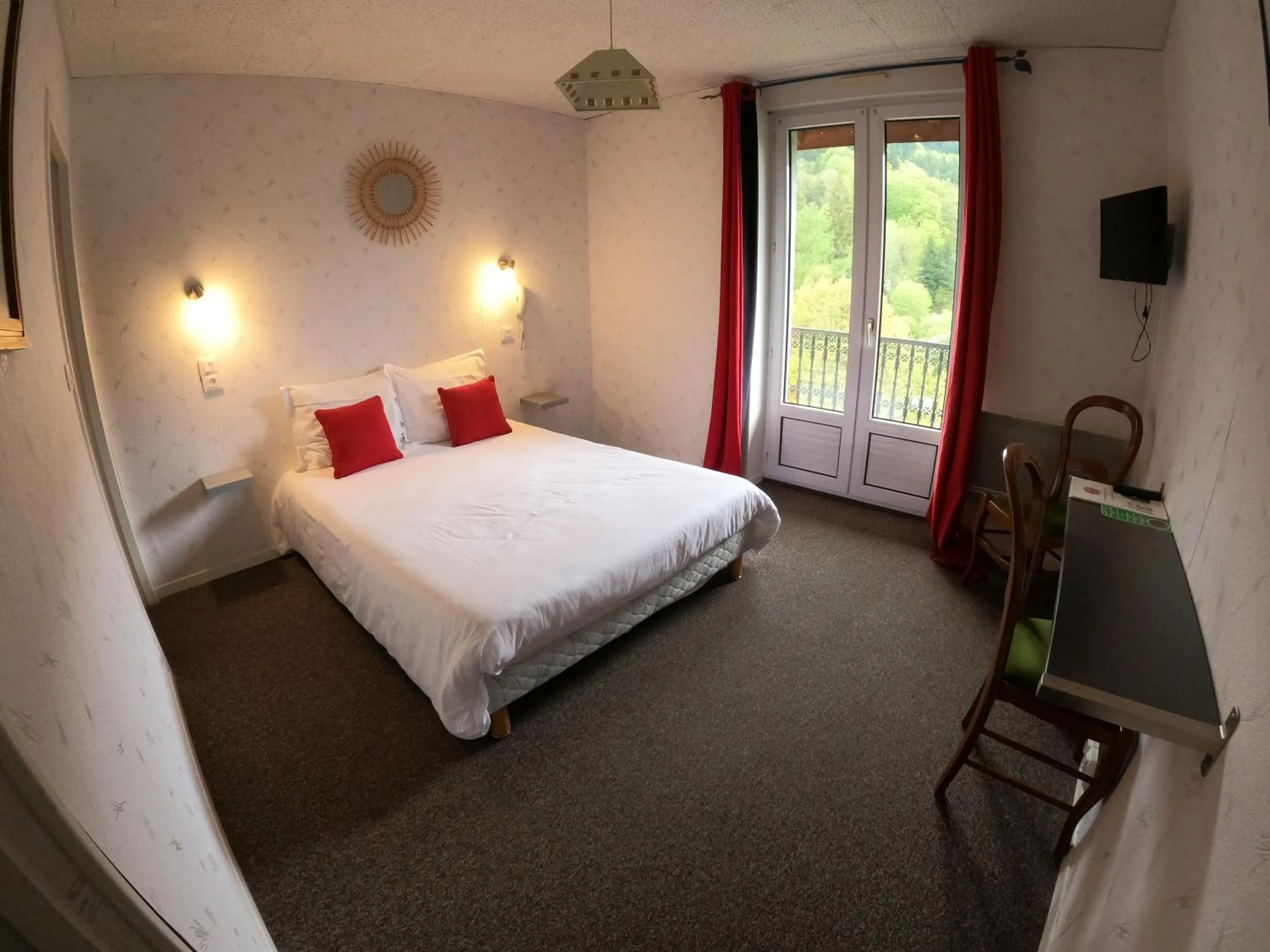 Bed in Hôtel de Londres