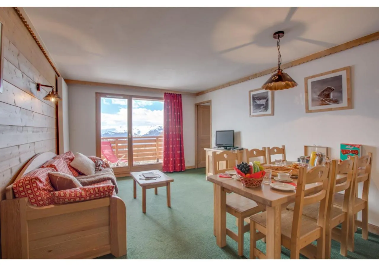 Living room in Sun Valley Residence