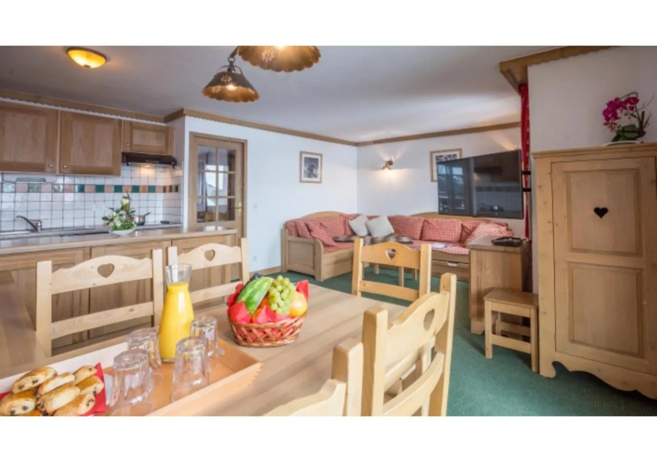 Living room in Sun Valley Residence