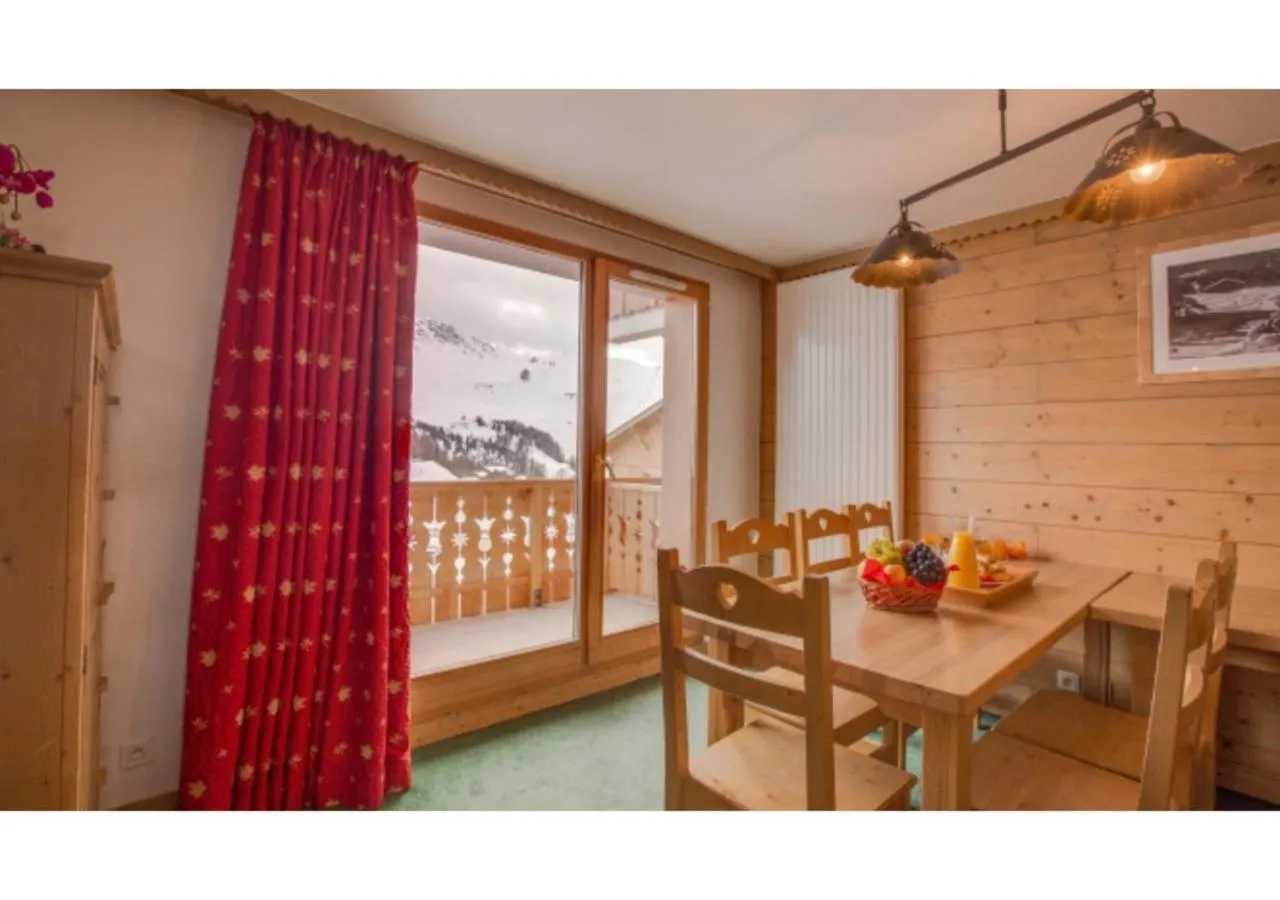 Living room in Sun Valley Residence