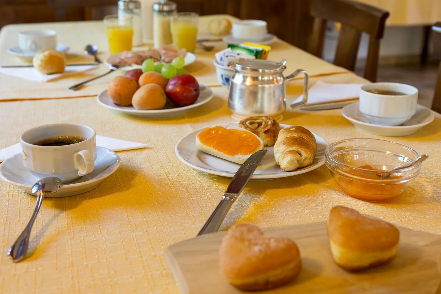 Breakfast in Hotel Crampon