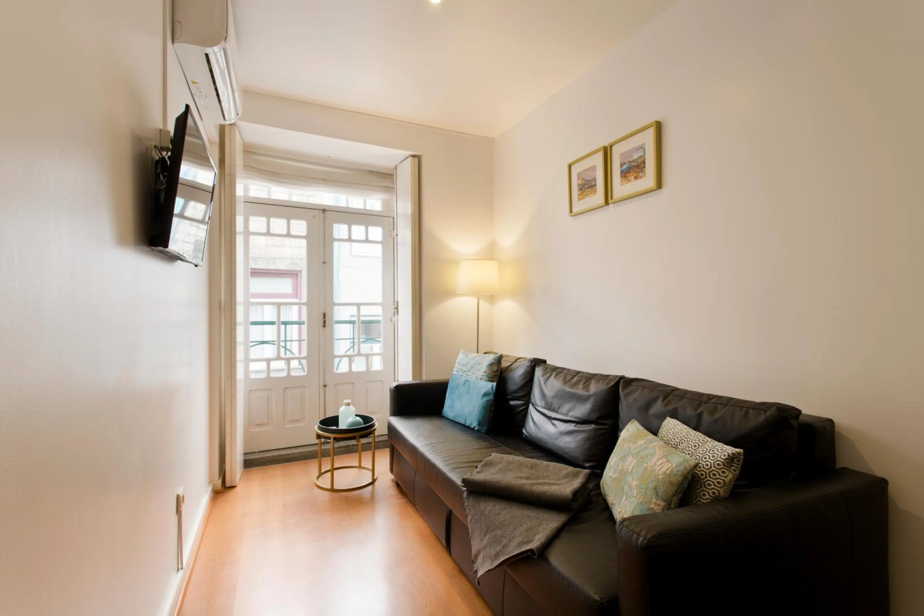 Living room in Home @ Porto Clérigos Apartment