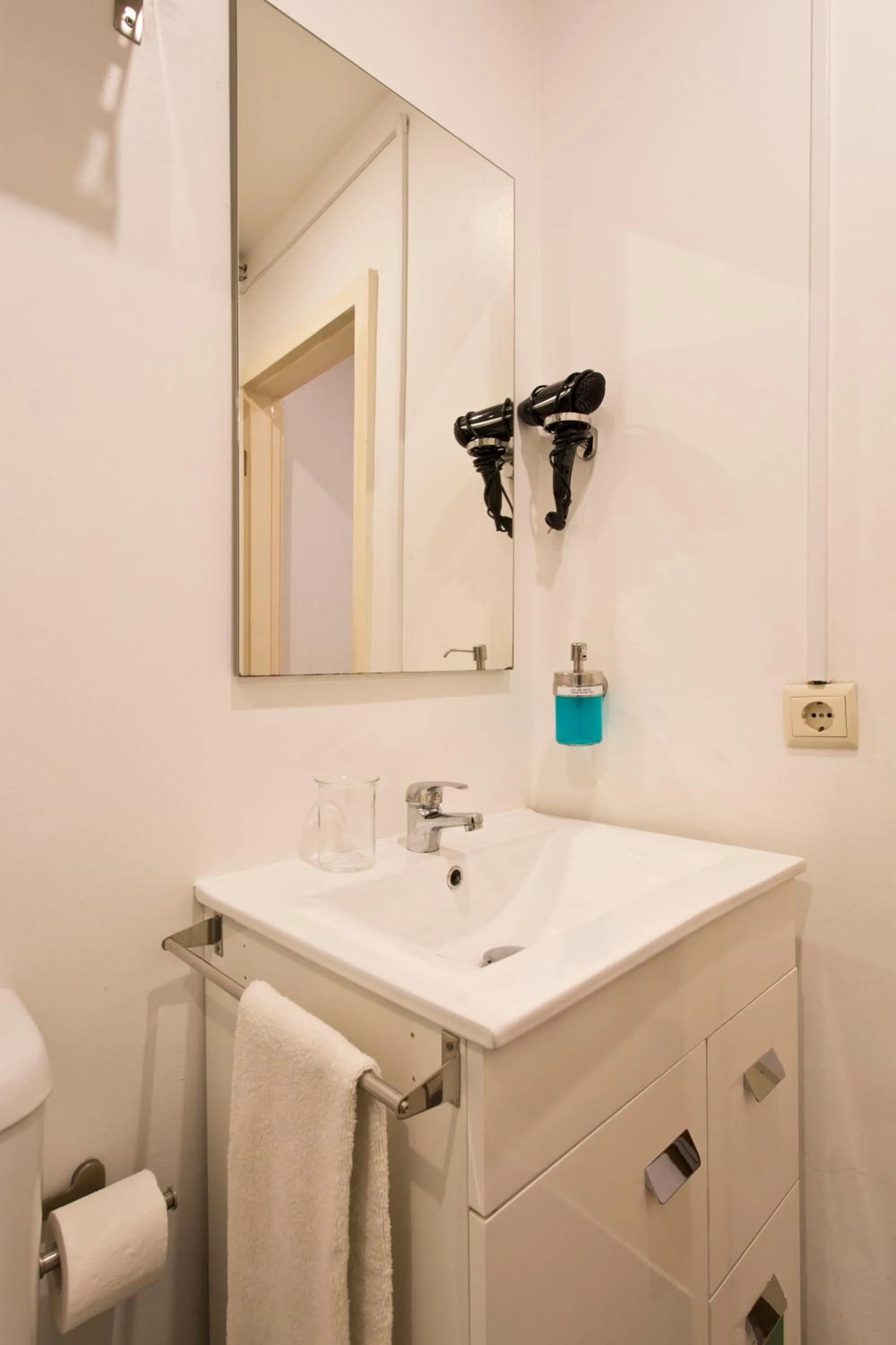 Bathroom in Home @ Porto Clérigos Apartment