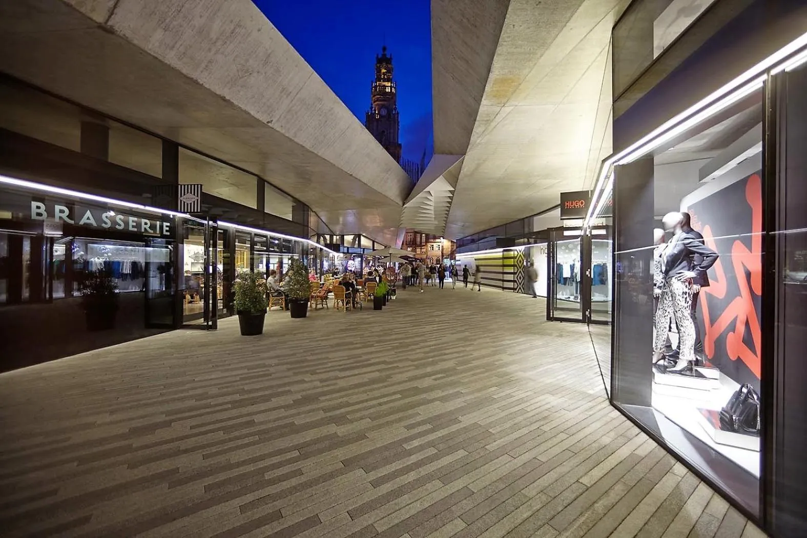 Nearby landmark in Home @ Porto Clérigos Apartment