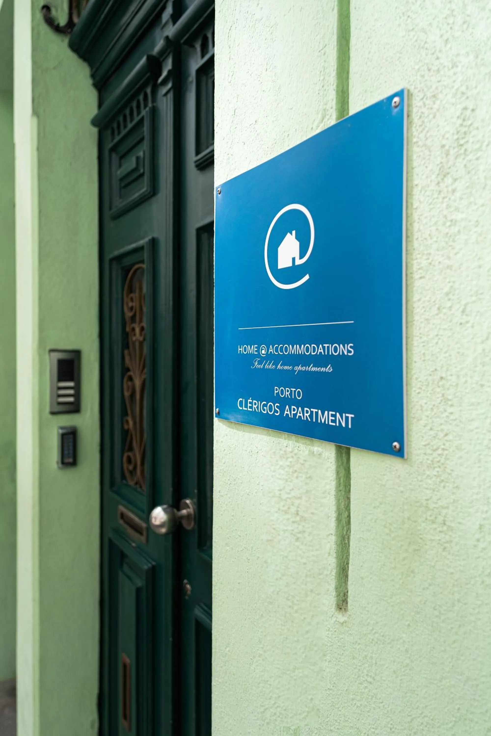 Facade/entrance in Home @ Porto Clérigos Apartment