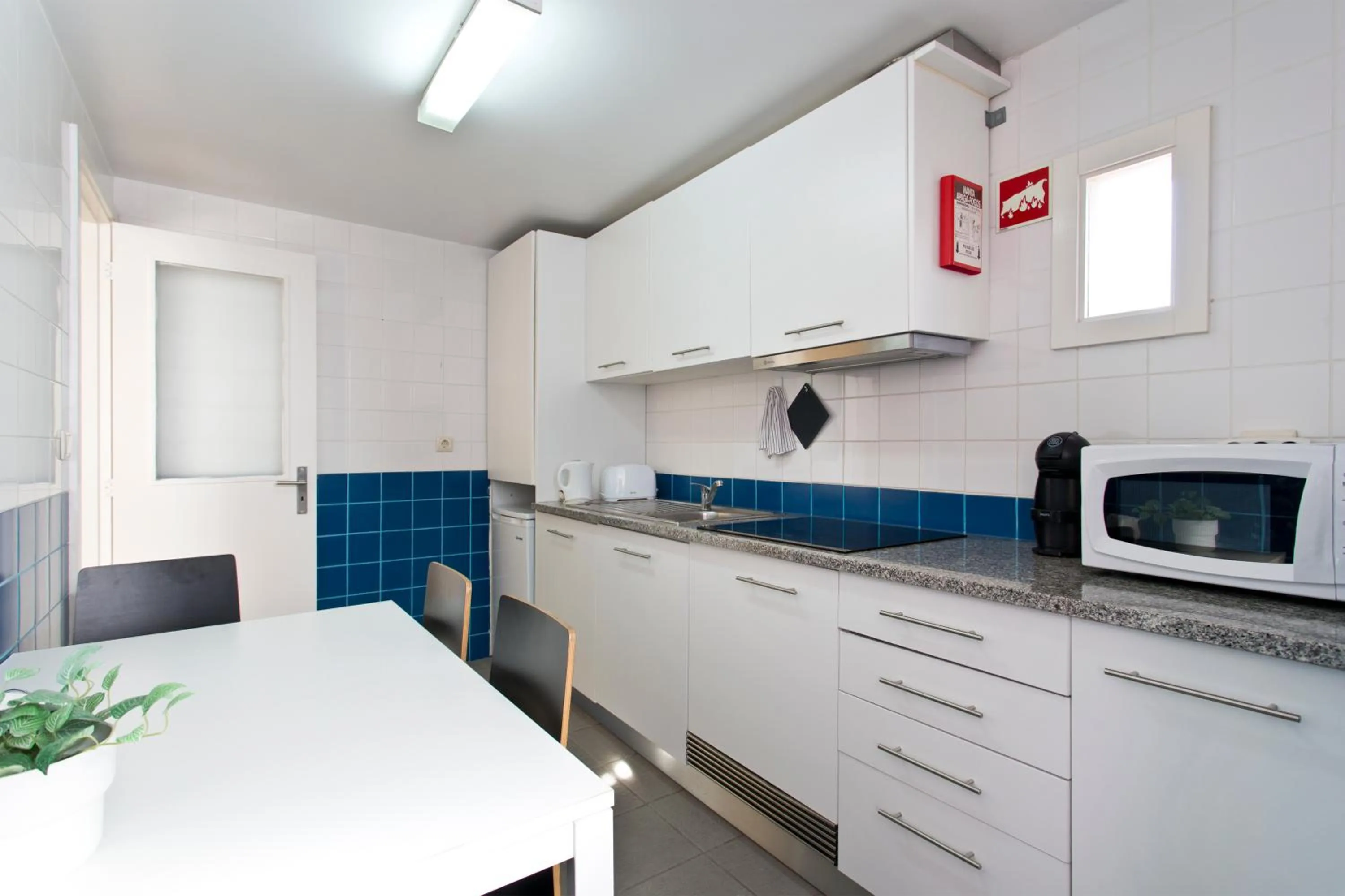 Kitchen or kitchenette in Home @ Porto Clérigos Apartment
