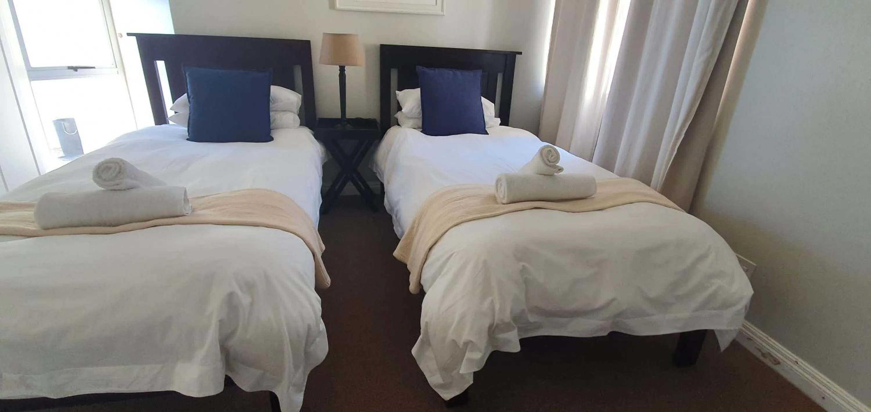 Bedroom, Bed in Brenton On The Rocks