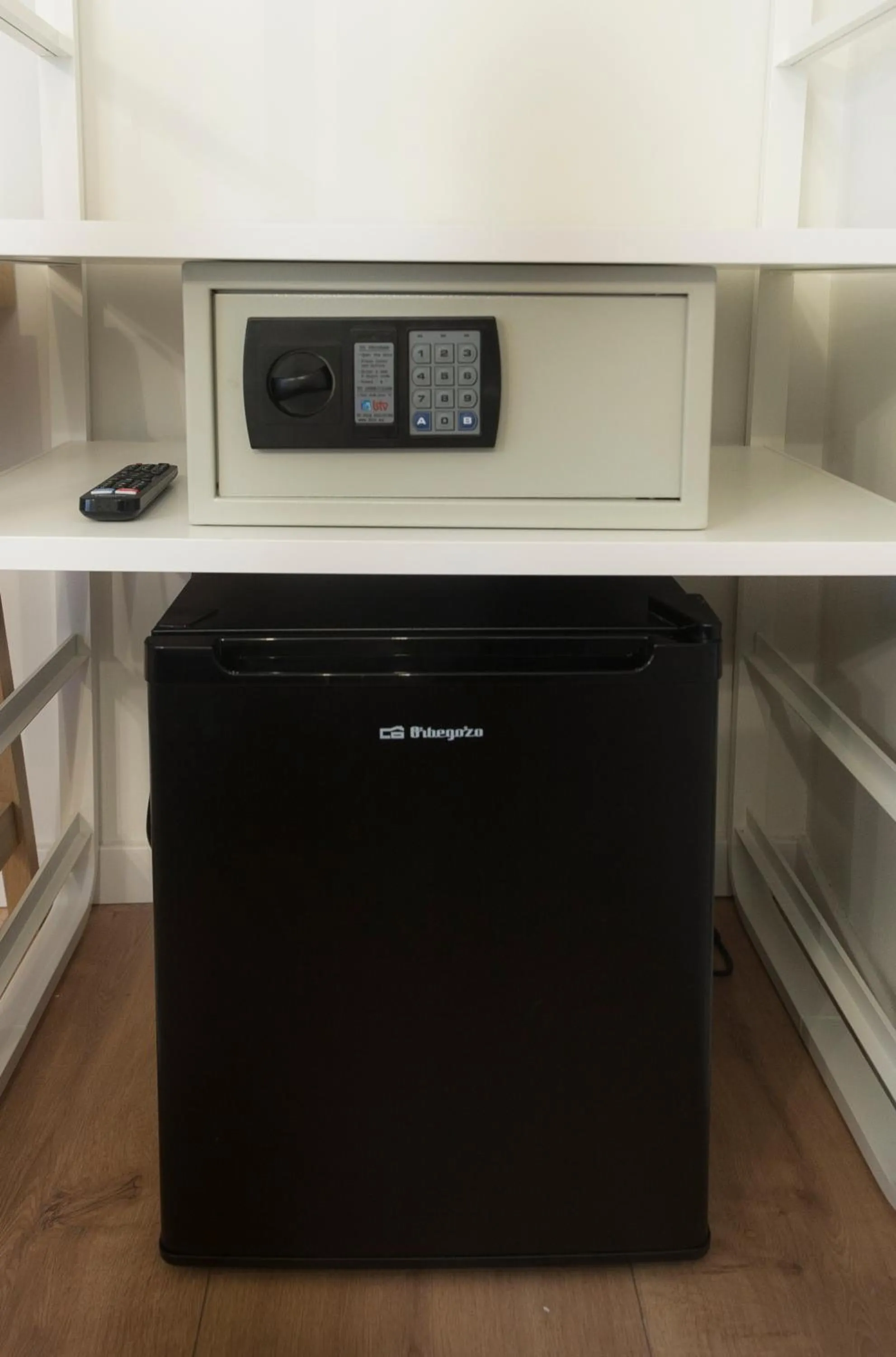 Area and facilities in Apuntadores 8