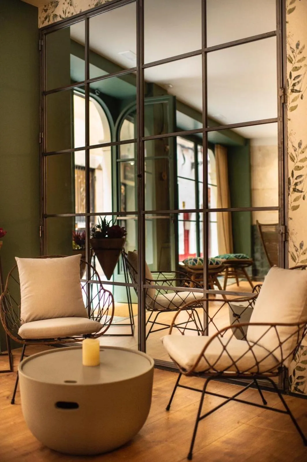 Lobby or reception in Apuntadores 8