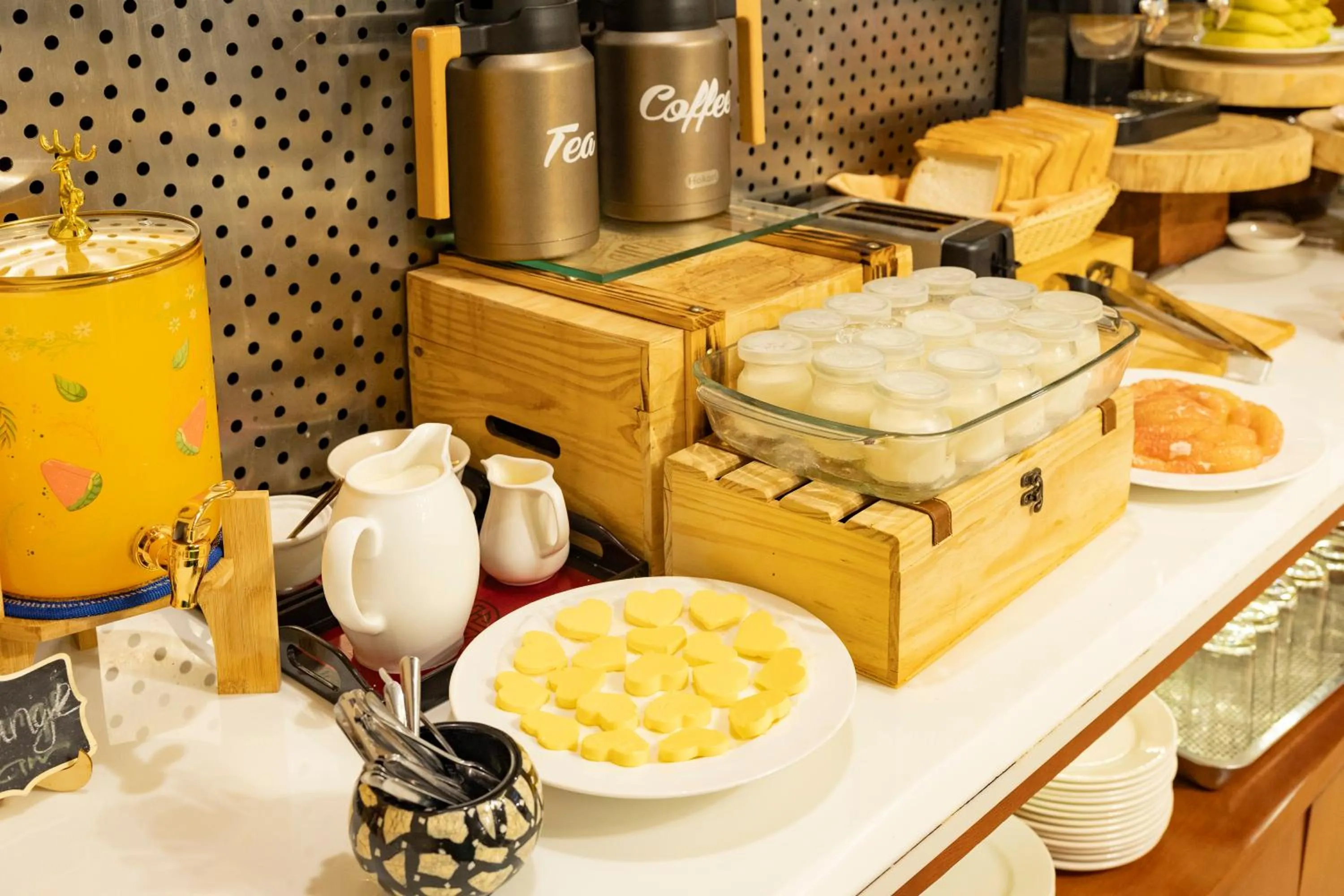 Buffet breakfast in White Lotus Hotel Saigon