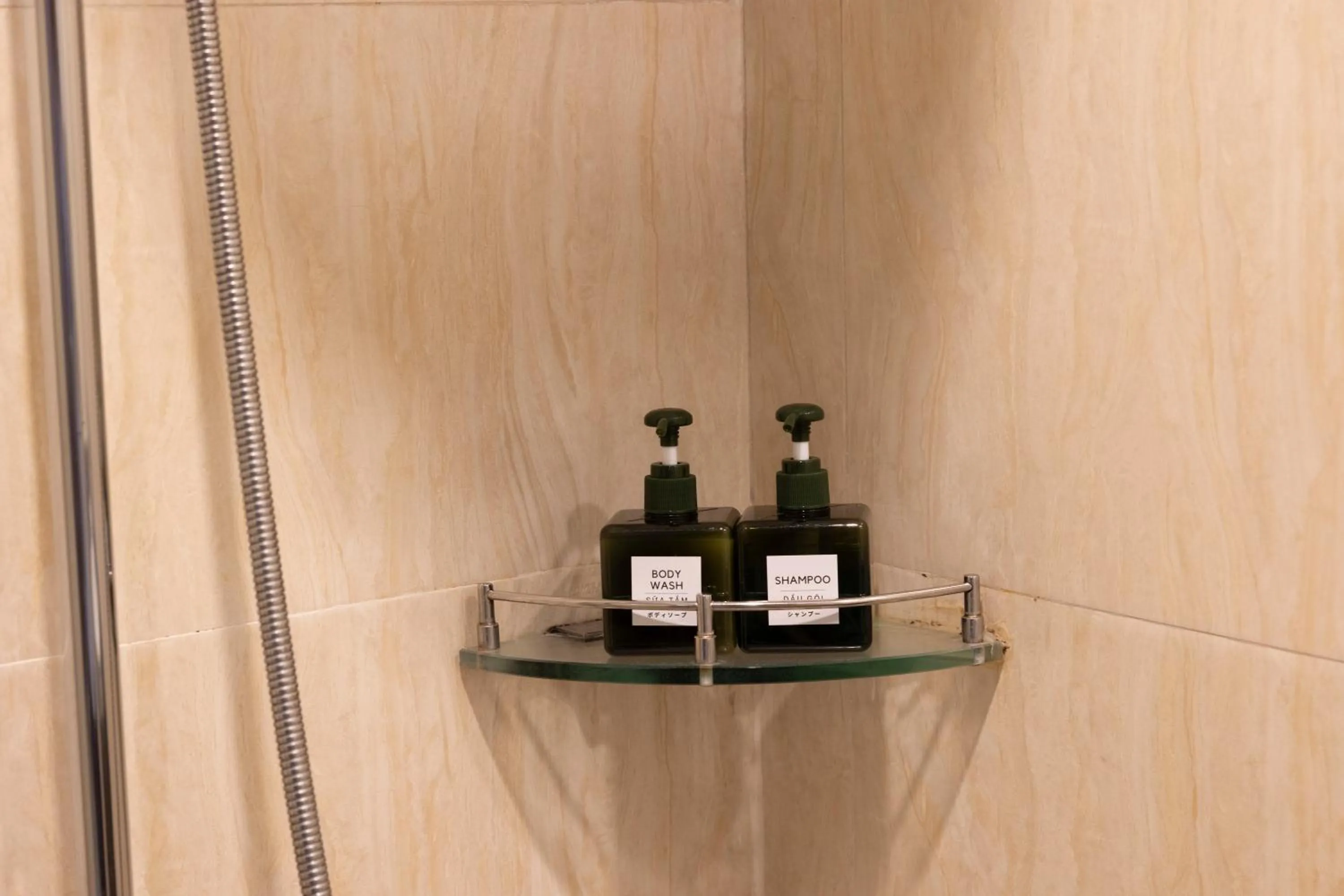 Bathroom in White Lotus Hotel Saigon