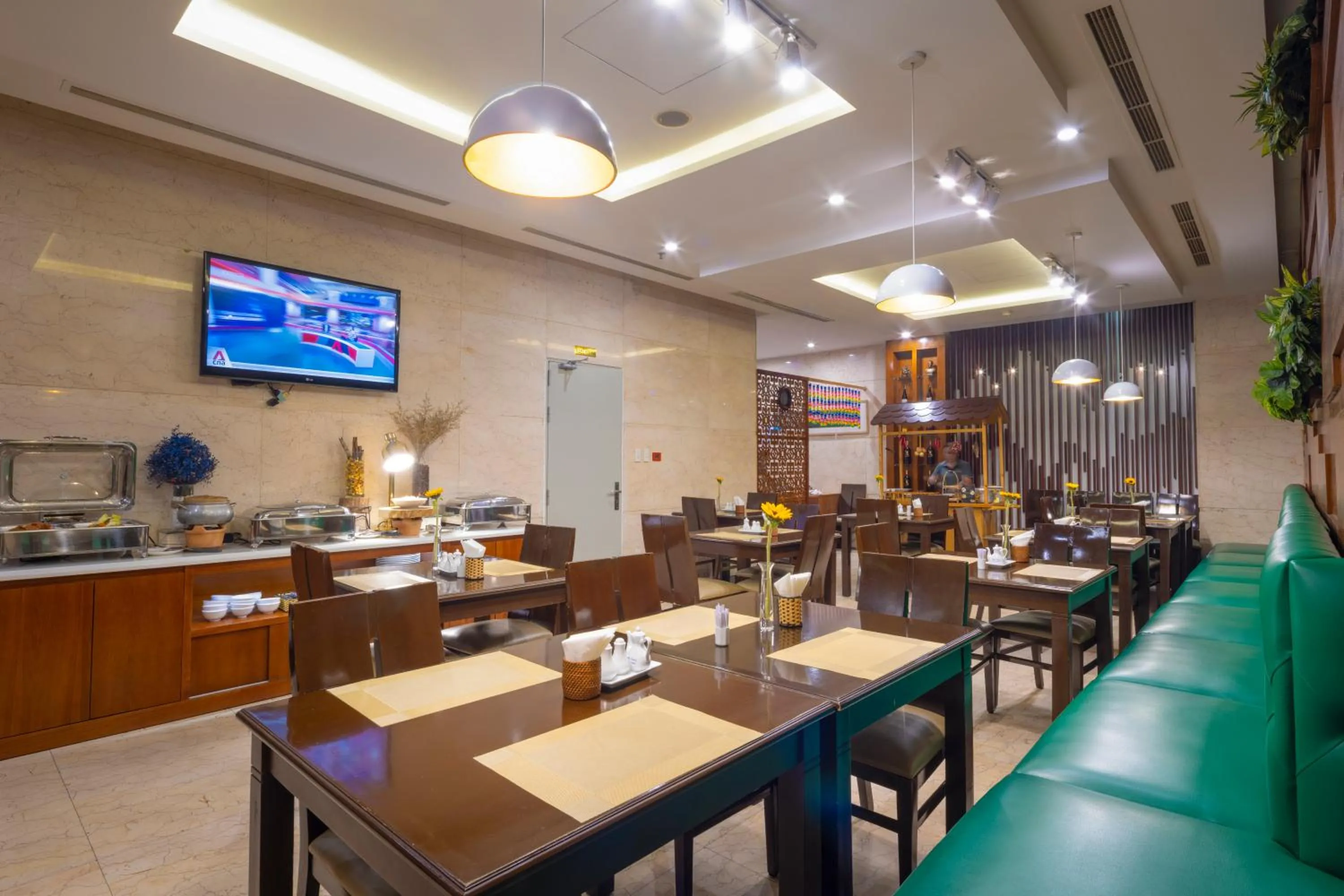 Restaurant/places to eat in White Lotus Hotel Saigon