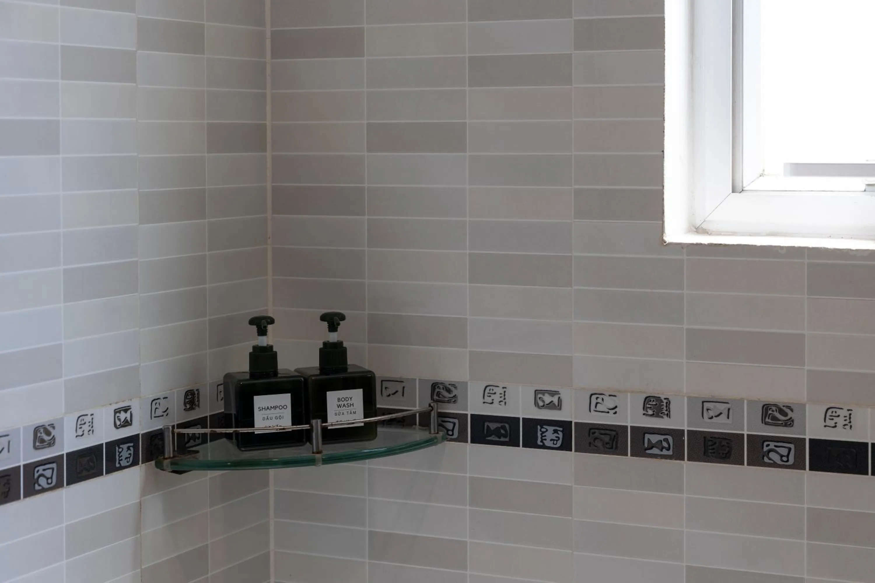 Bathroom in White Lotus Hotel Saigon