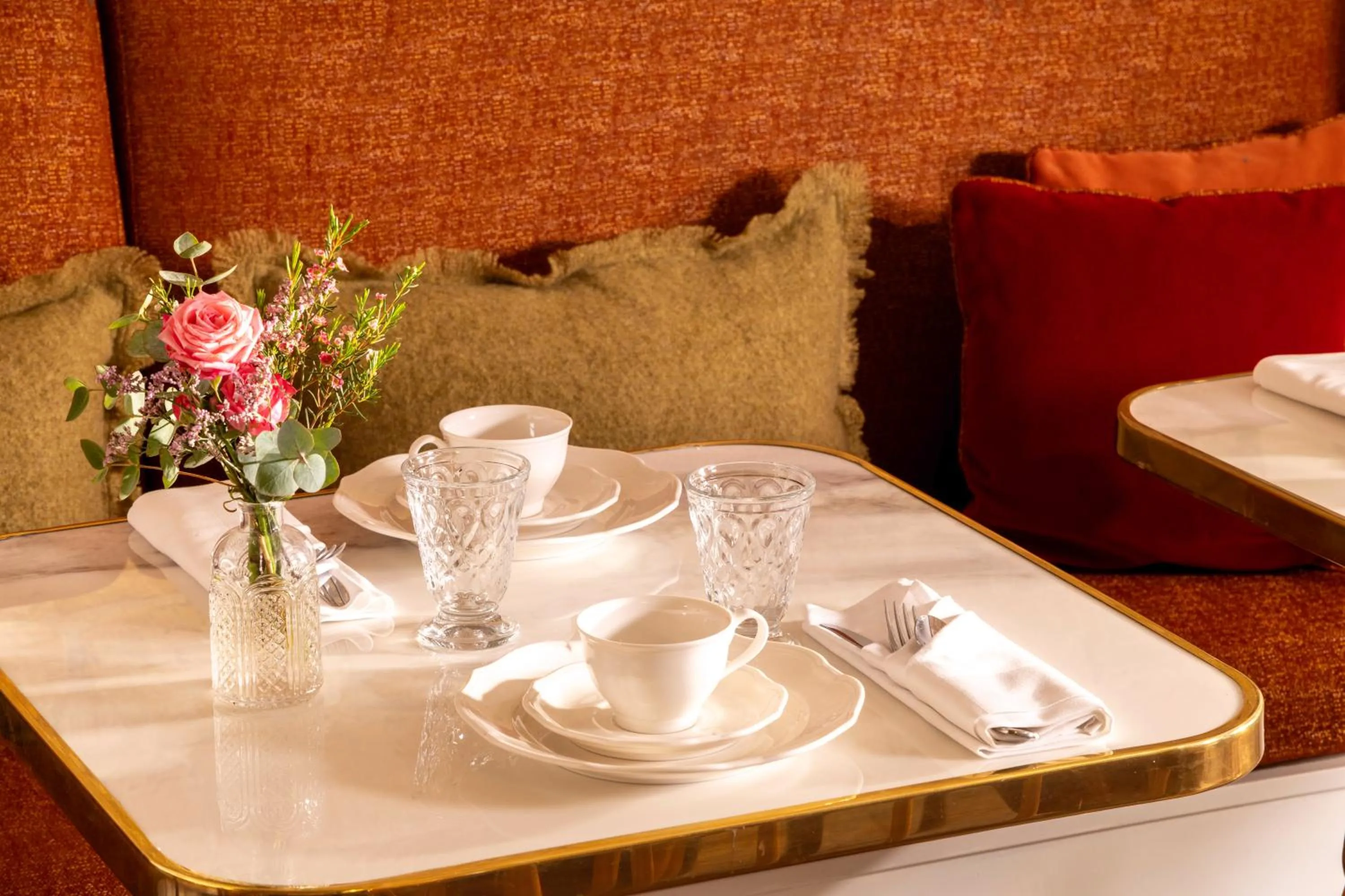 Coffee/tea facilities in Hôtel Le Pradey