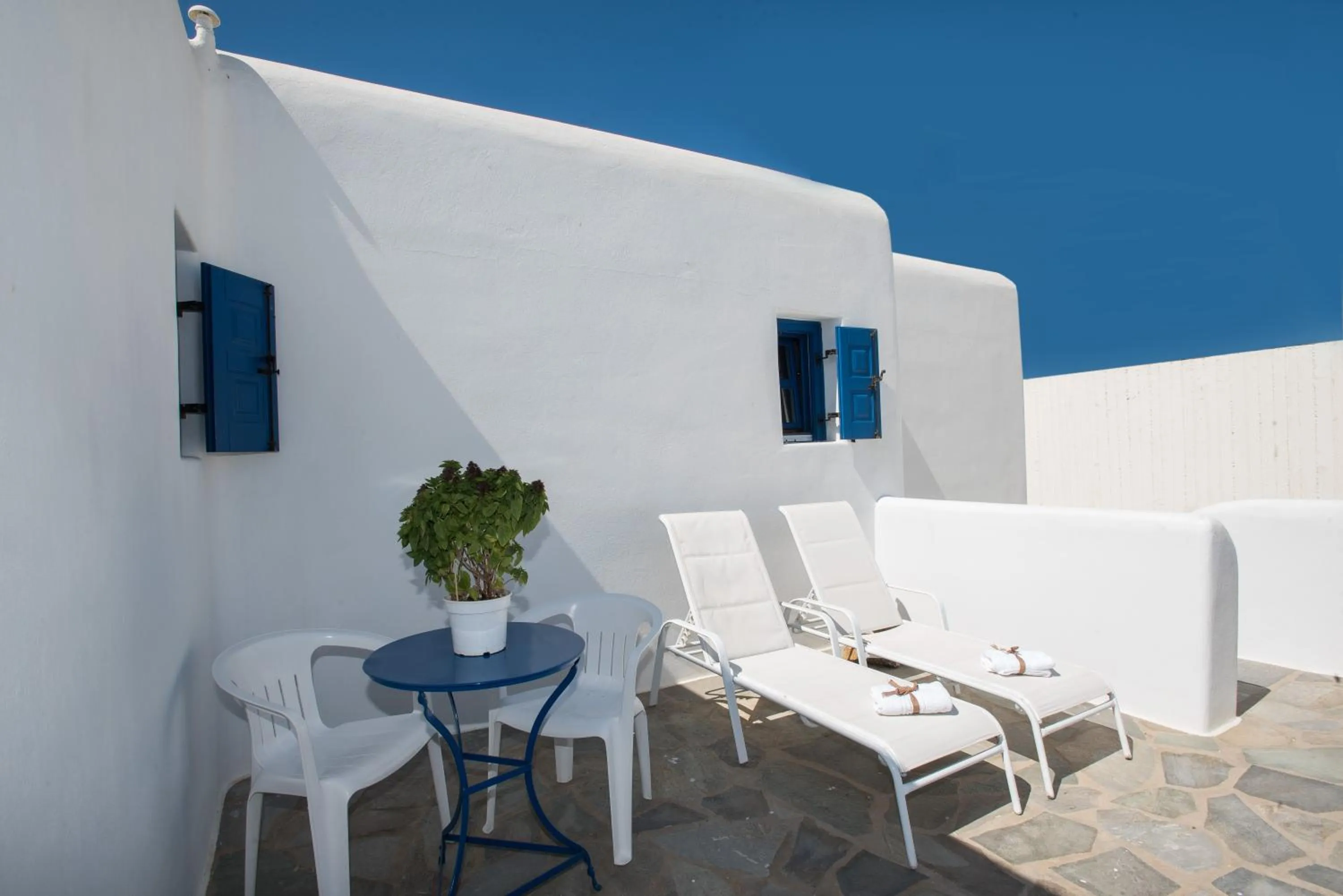 Patio in Mykonos Pro-care Suites