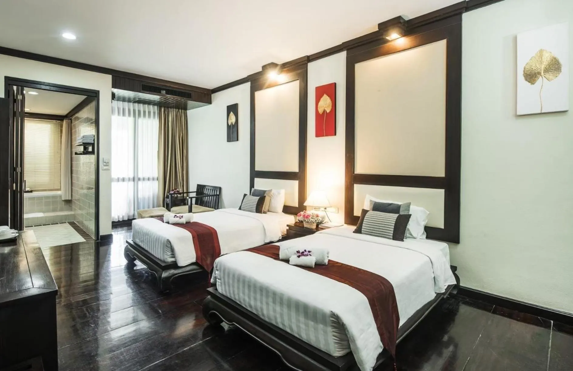 Living room, Bed in Gassan Khuntan Golf & Resort