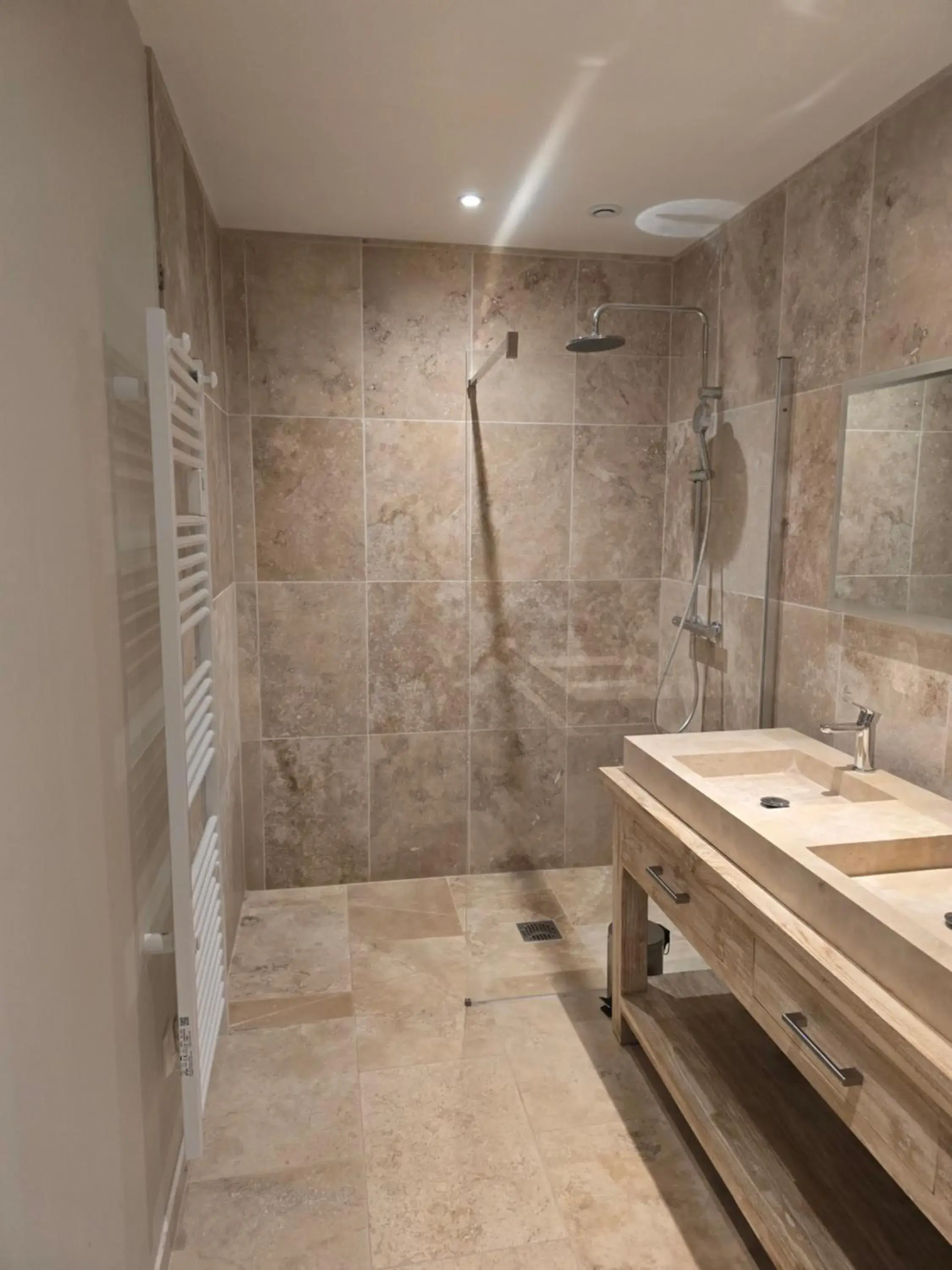 Double Room near the Swimming Pool in Chateau de Chissay, hôtel de charme prés de Chenonceau et le zoo de Beauval Double Room near the Swimming Pool in Chateau de Chissay, hôtel de charme prés de Chenonceau et le zoo de Beauval