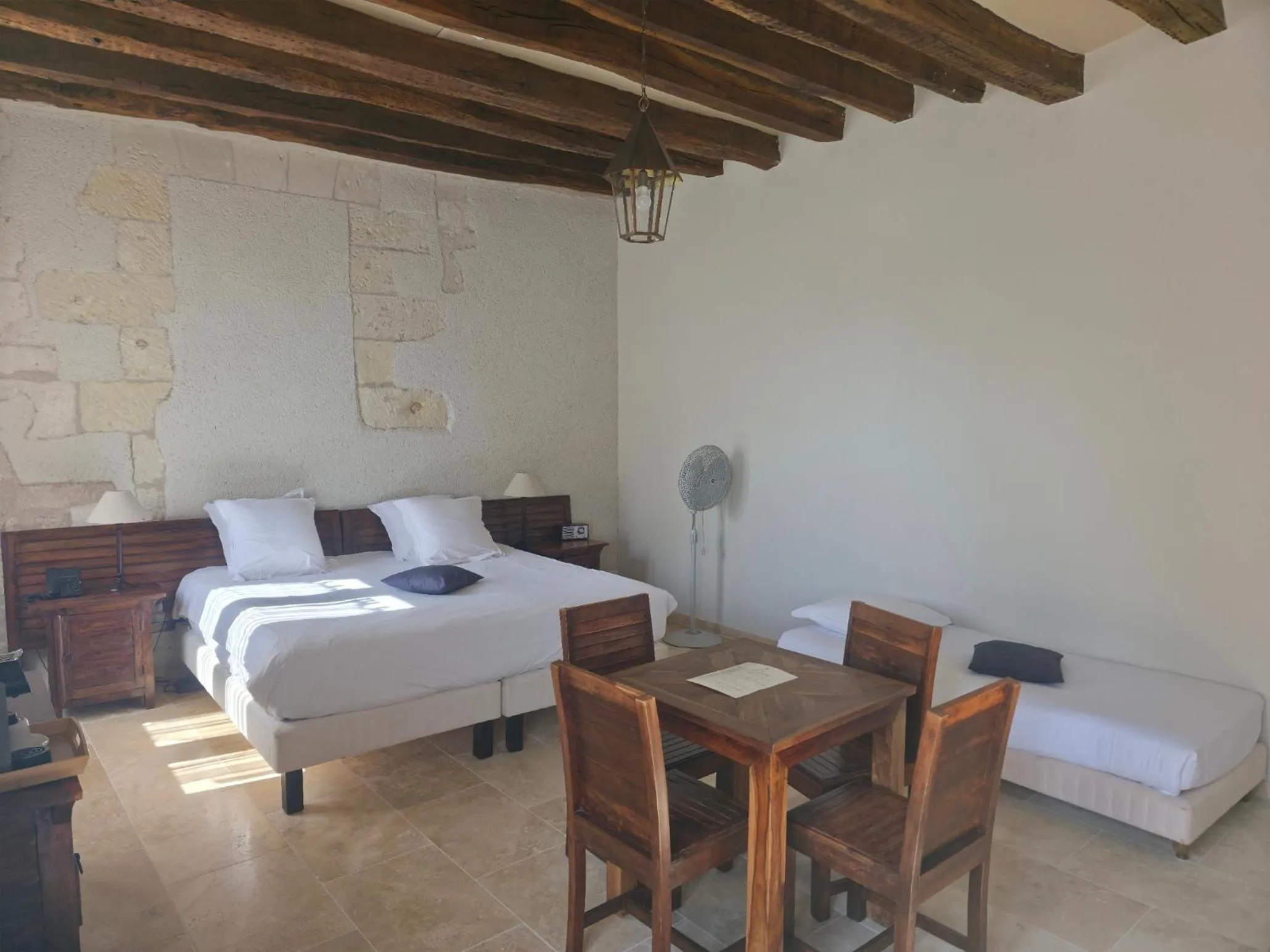 Bed in Château de Chissay