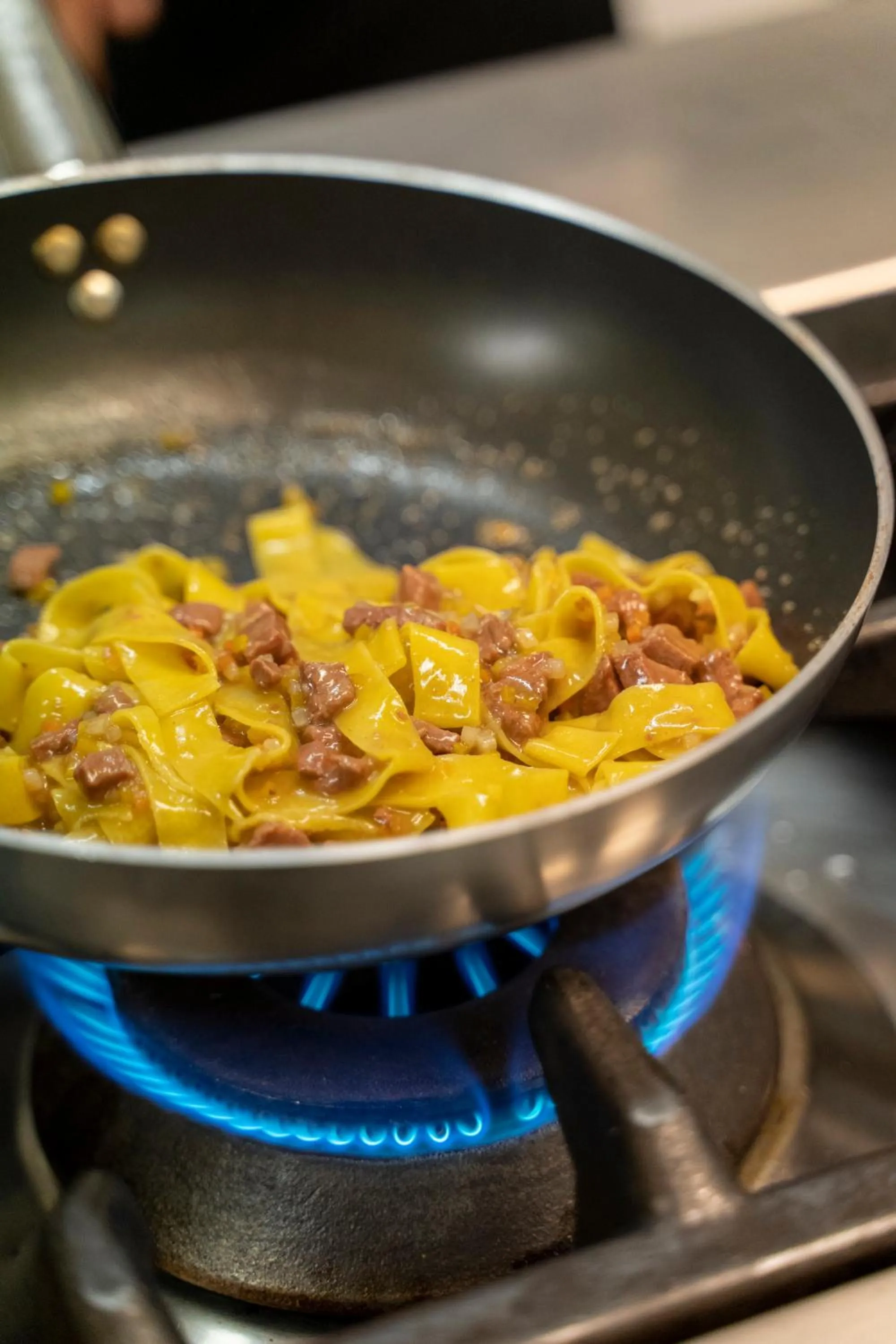 Restaurant/places to eat in Hotel Astoria