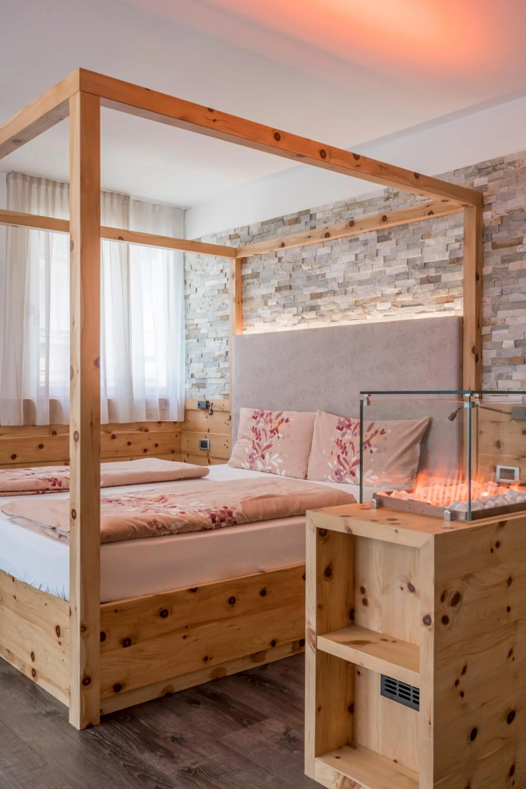 Bed in Hotel Astoria