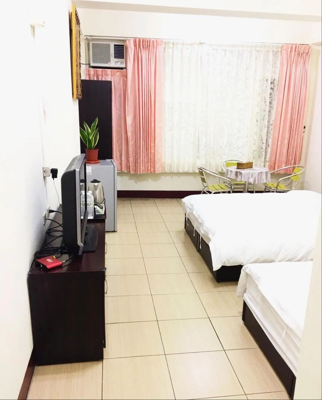 Bed in Sun Moon Beauty