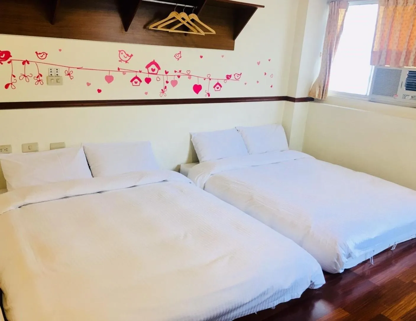 Bed in Sun Moon Beauty