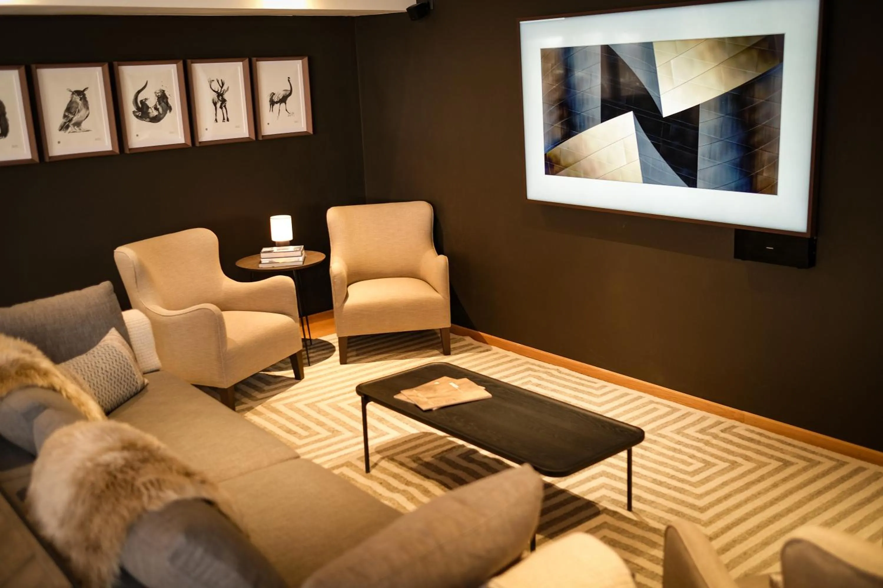 Lounge or bar in Mountain Paradise