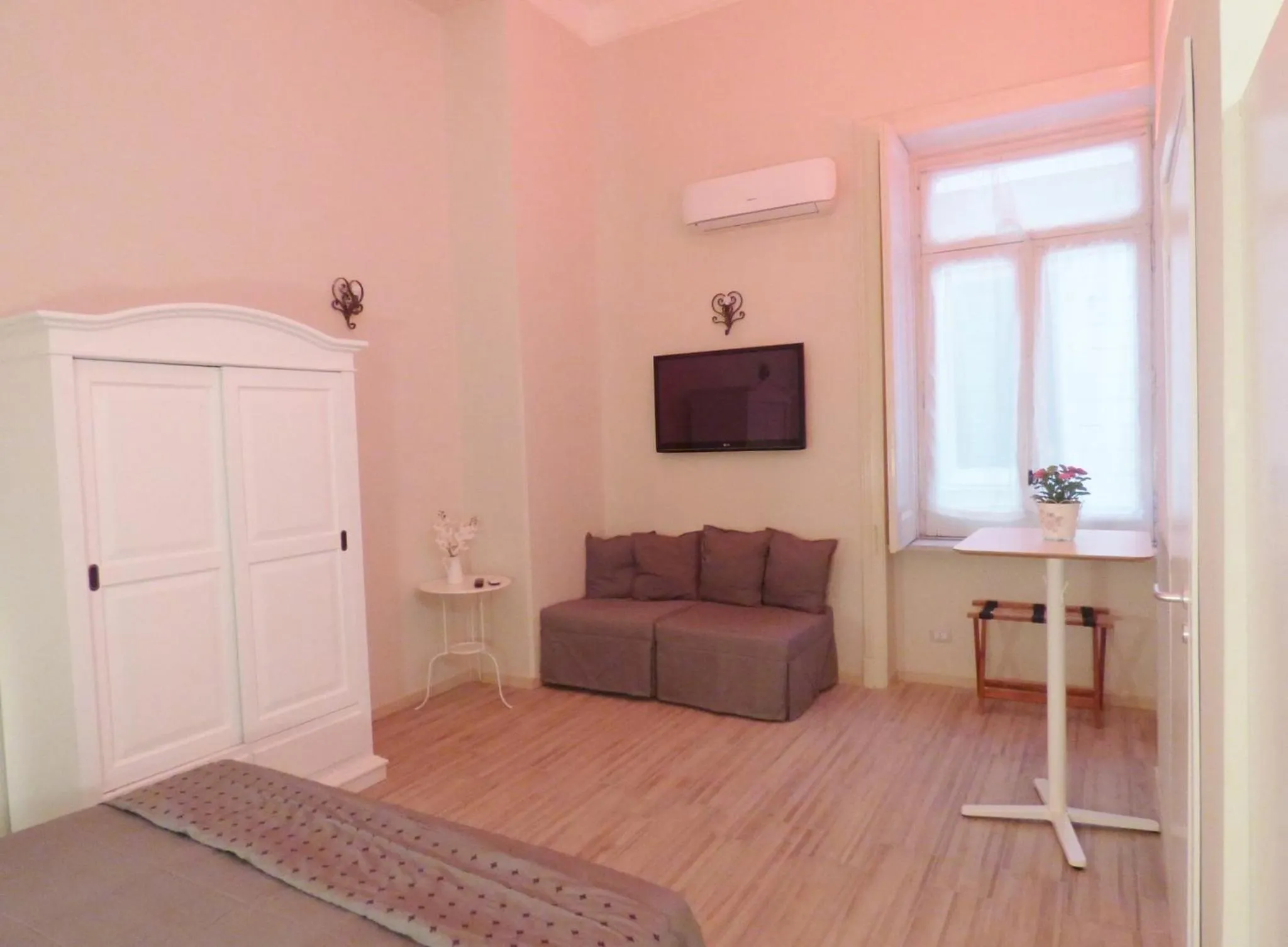 Da Polly a Piazza Amedeo