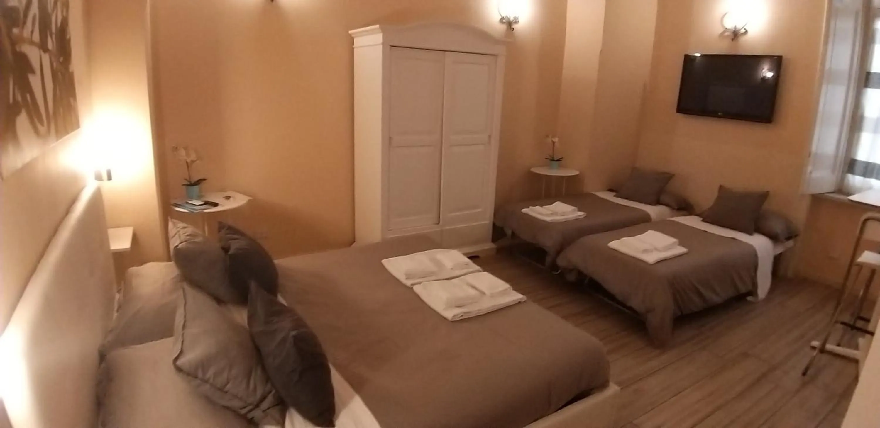 Bed in Da Polly a Piazza Amedeo