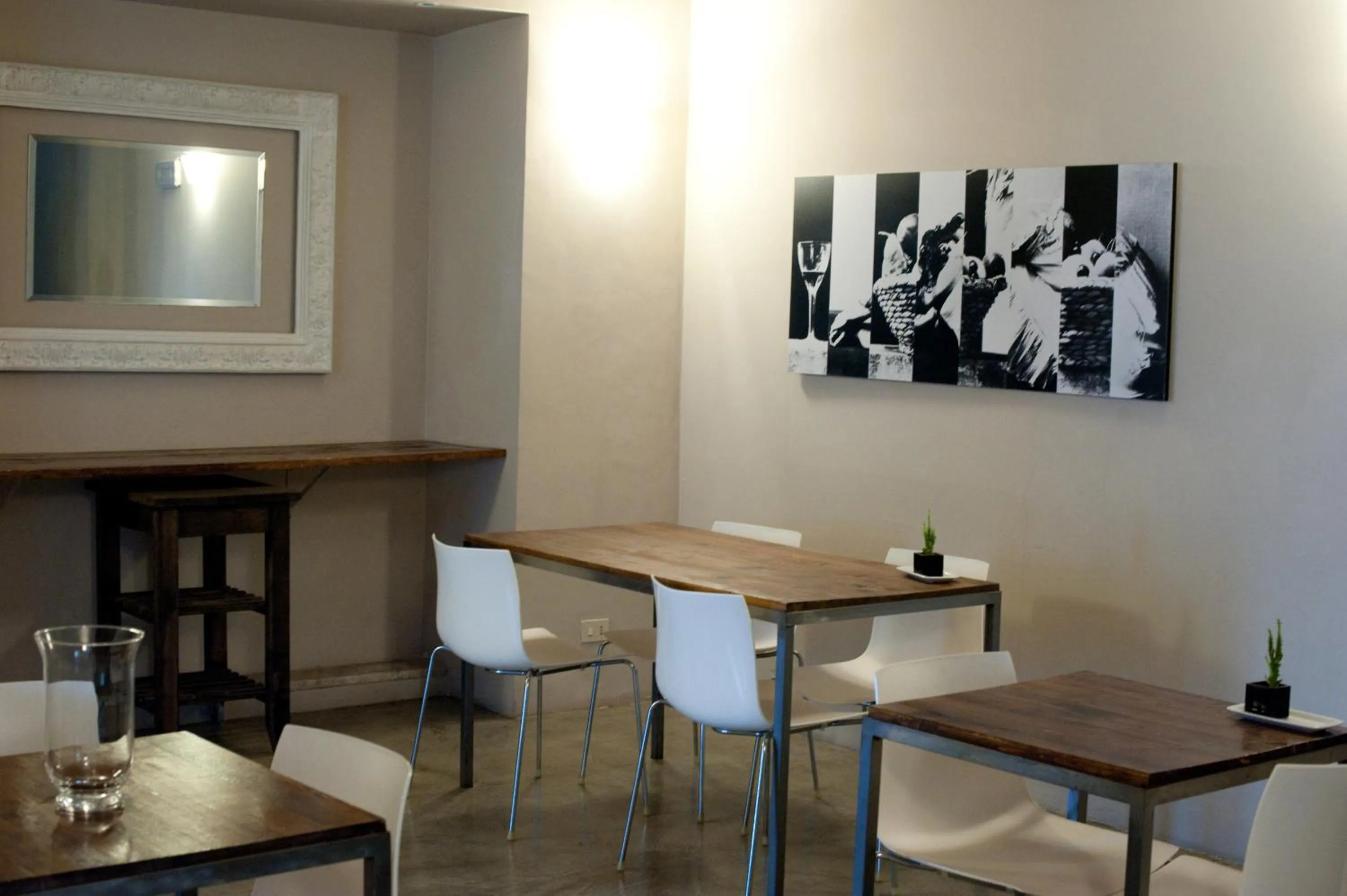 Decorative detail in Hotel Italia