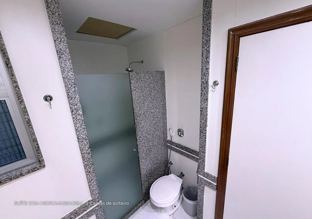 Shower in Riale Imperial Flamengo