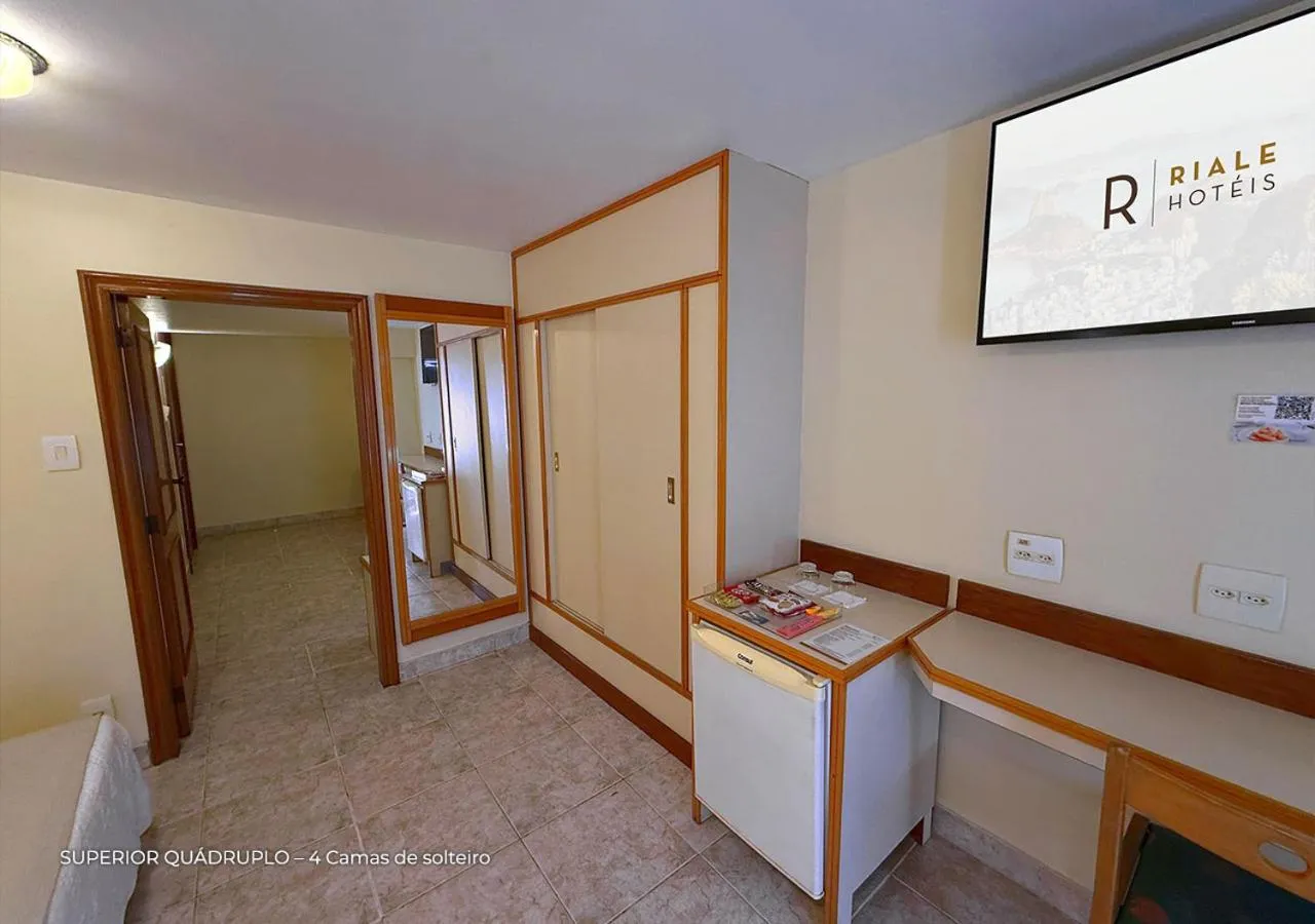 TV and multimedia in Riale Imperial Flamengo