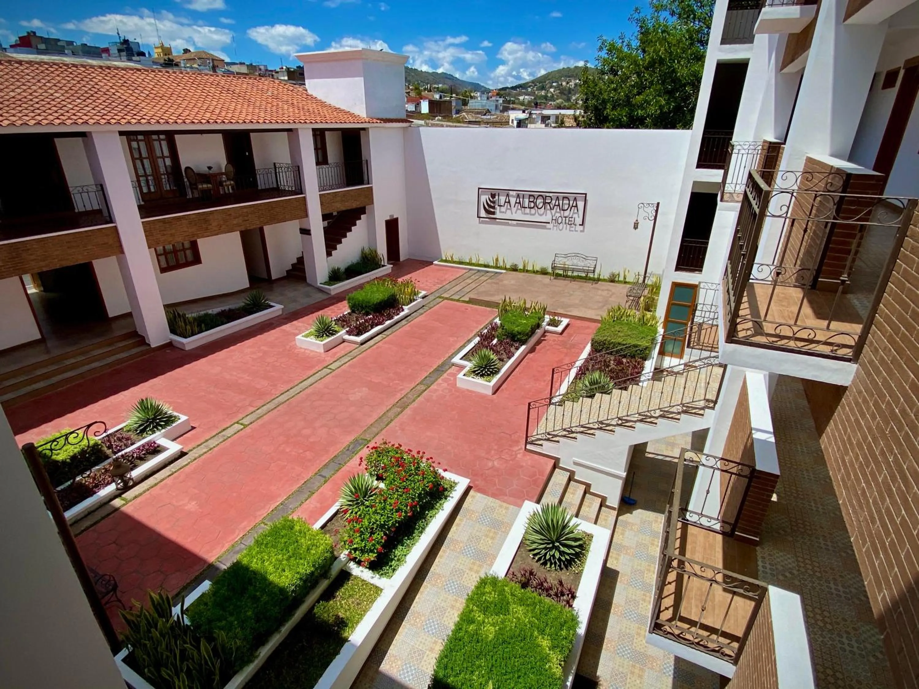 Property building in La Alborada