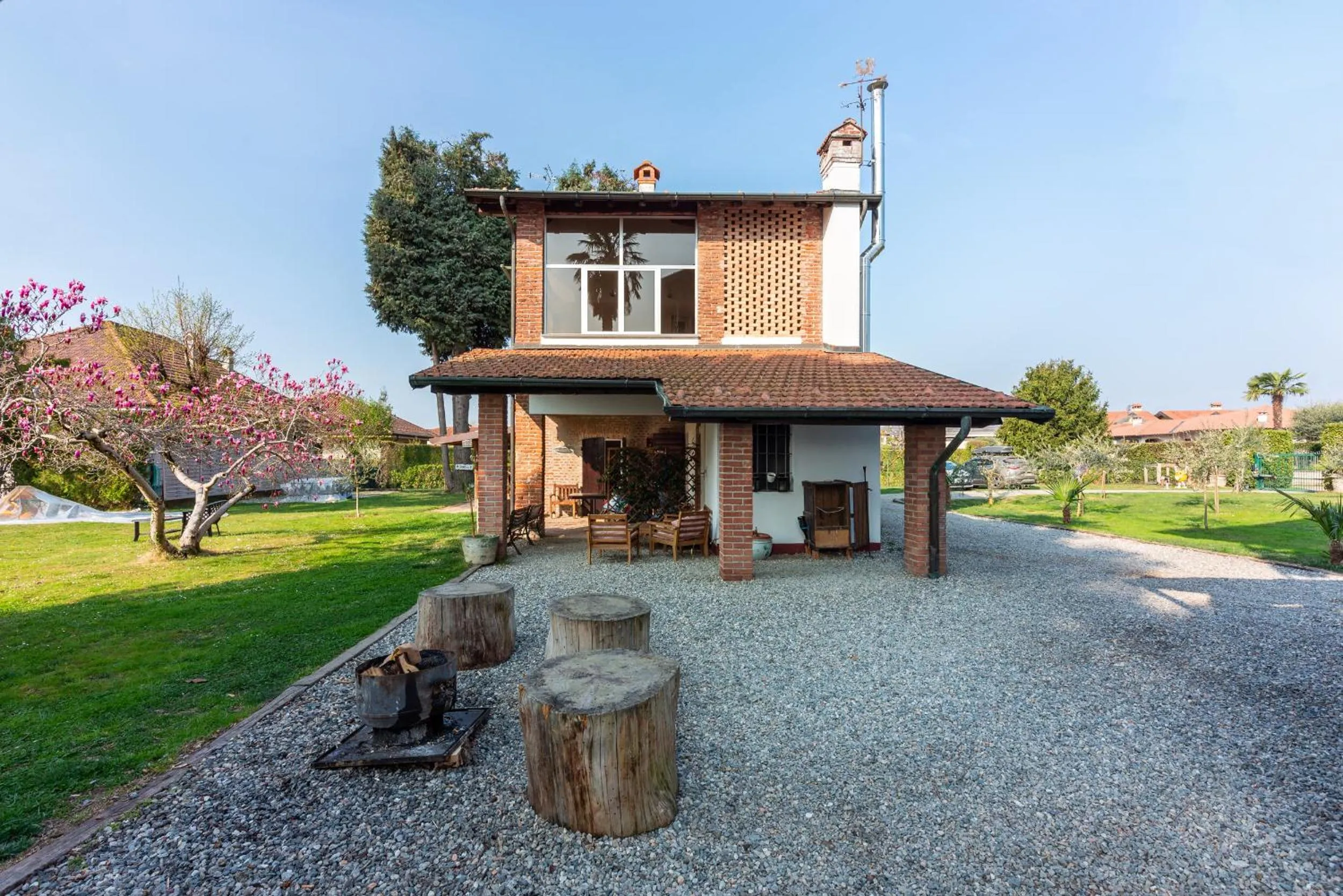 Property building in Cascina cattabreghetta