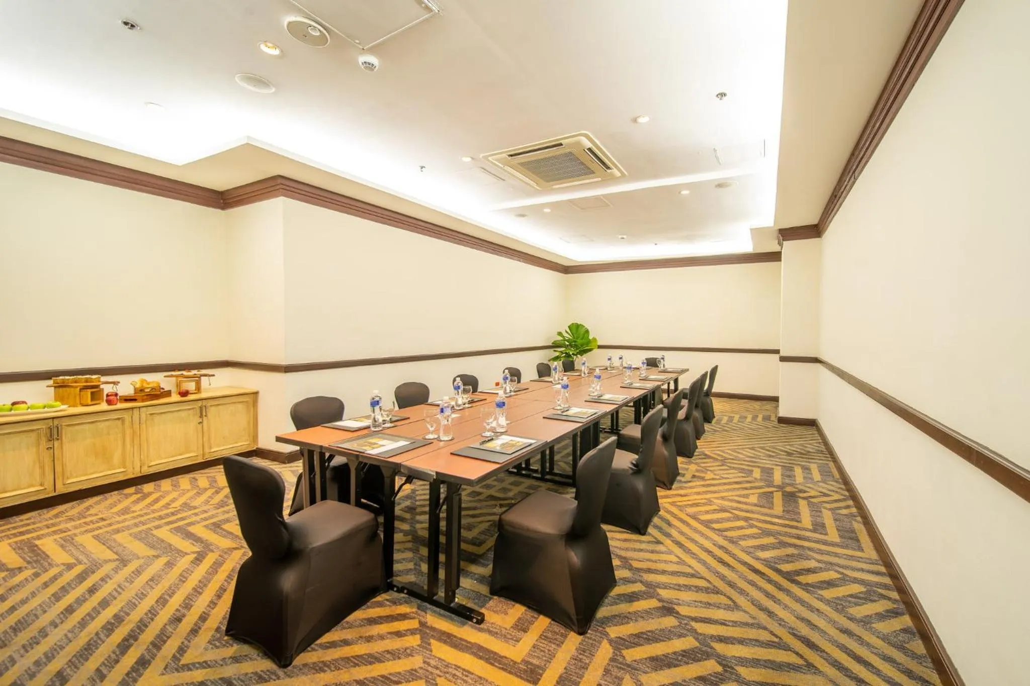 Meeting/conference room in InterContinental Real San Pedro Sula by IHG
