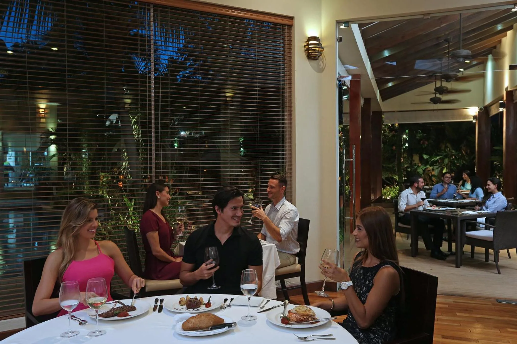 Restaurant/places to eat in InterContinental Real San Pedro Sula by IHG