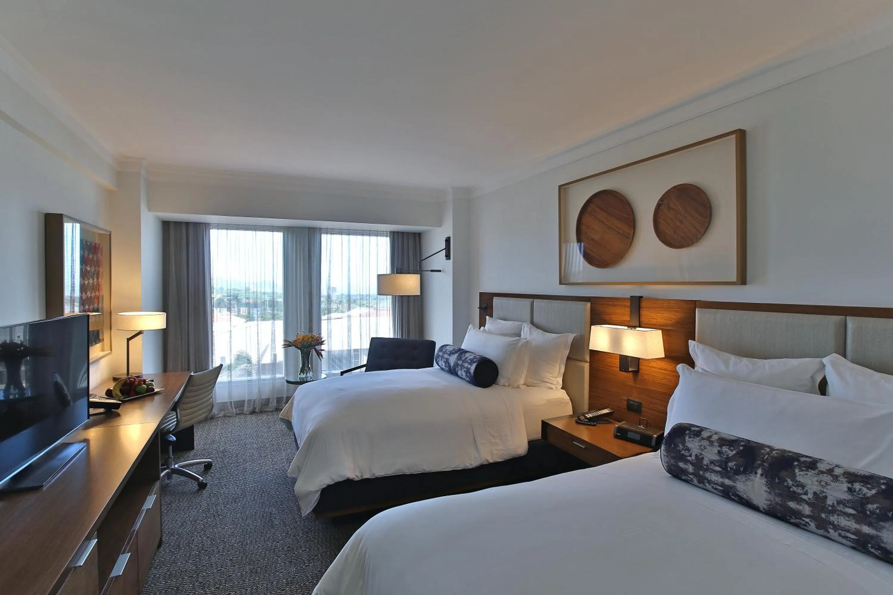 Photo of the whole room, Bed in Real Intercontinental Metrocentro Managua by IHG