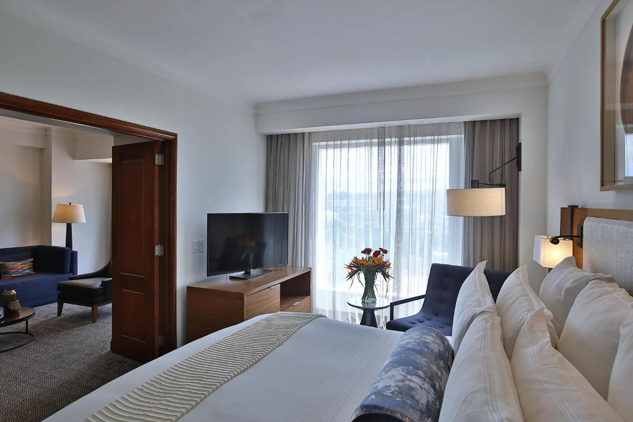 Photo of the whole room, Bed in Real Intercontinental Metrocentro Managua by IHG