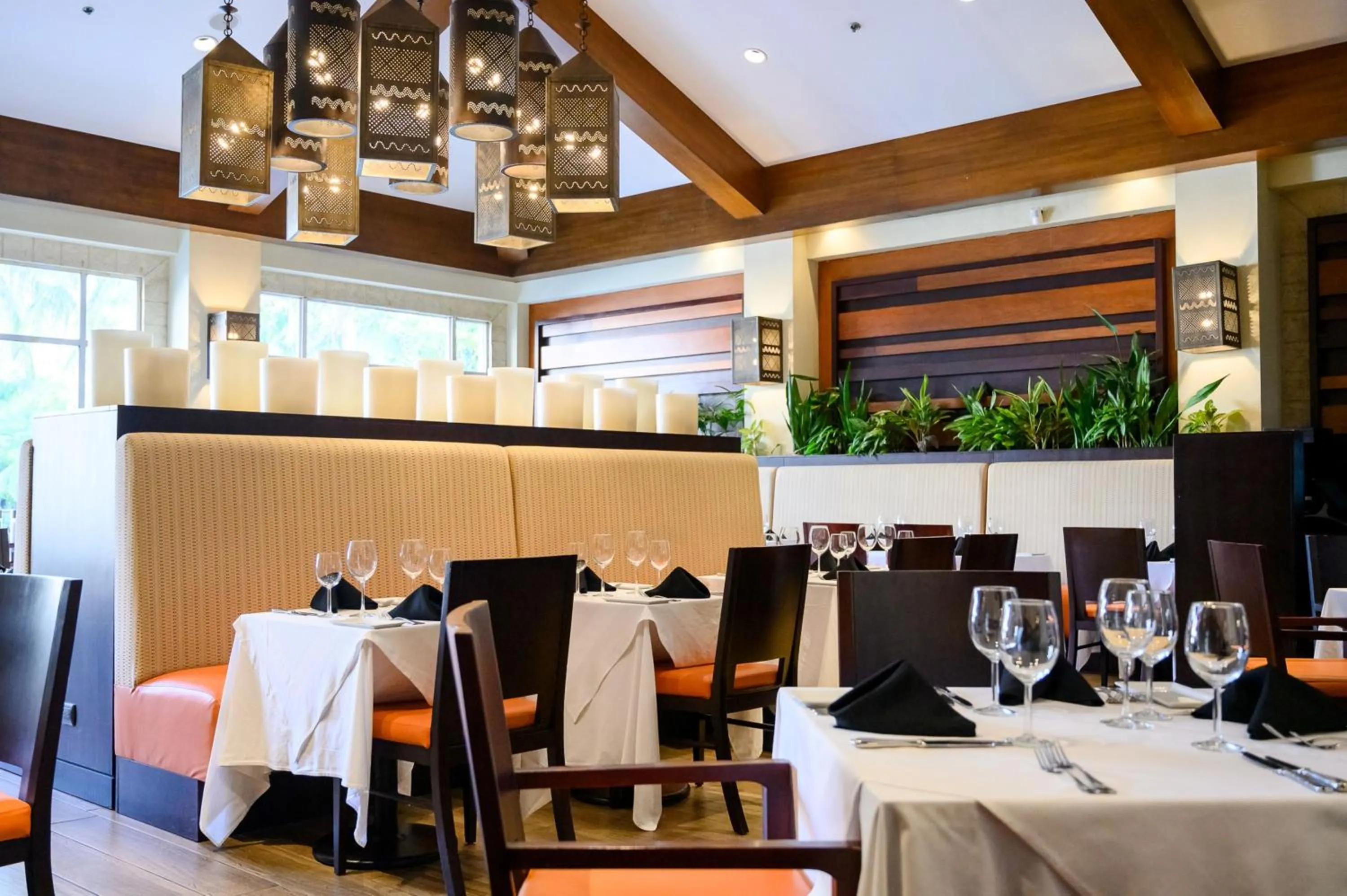 Restaurant/places to eat in Real Intercontinental Metrocentro Managua by IHG