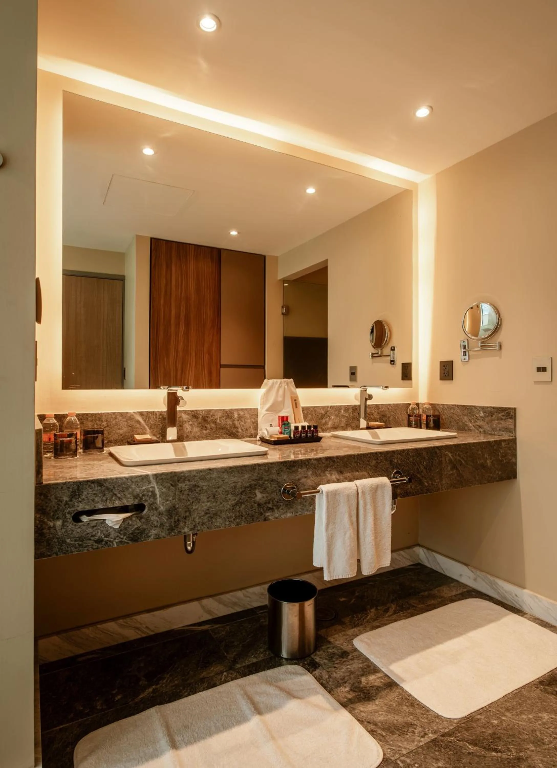 Bathroom in Camino Real Fashion Drive Monterrey