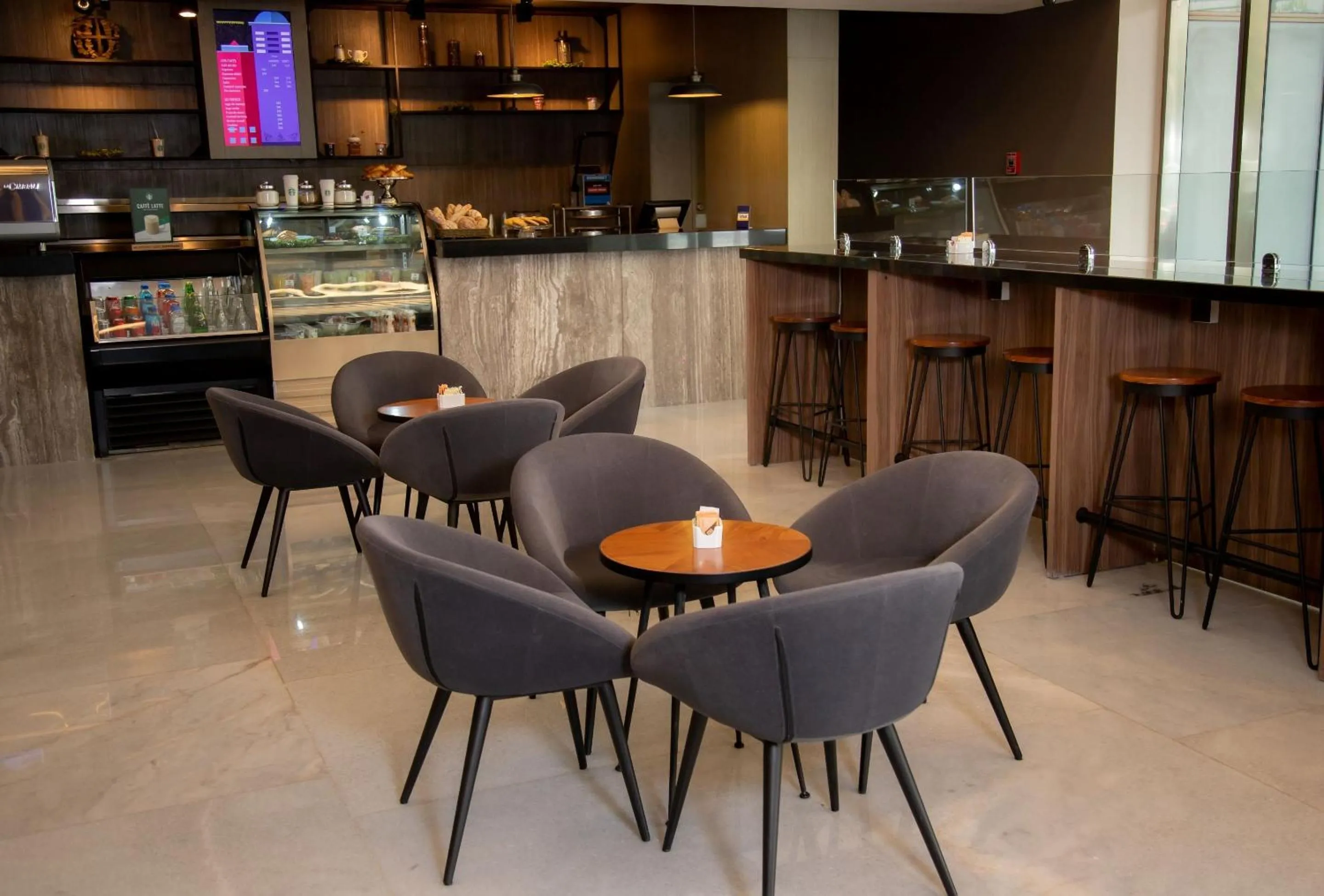 Coffee/tea facilities in Camino Real Fashion Drive Monterrey