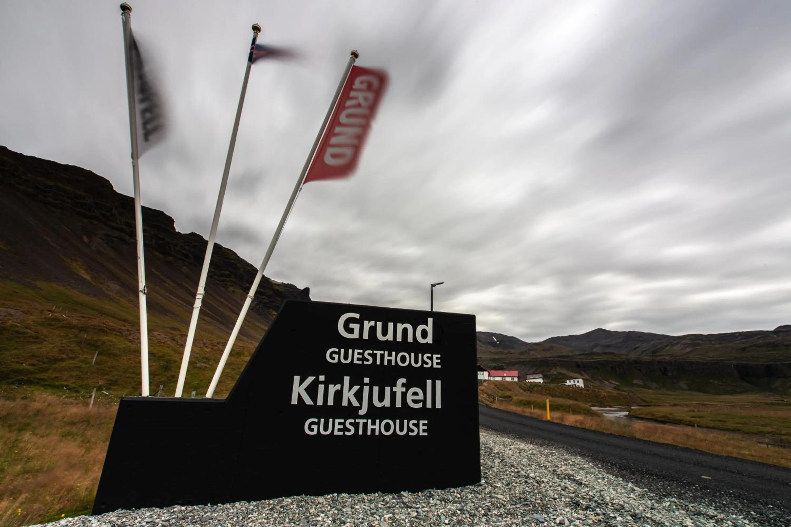 Two bedroom apartment with Kirkjufell Mountain View in Kirkjufell Guesthouse and Apartments