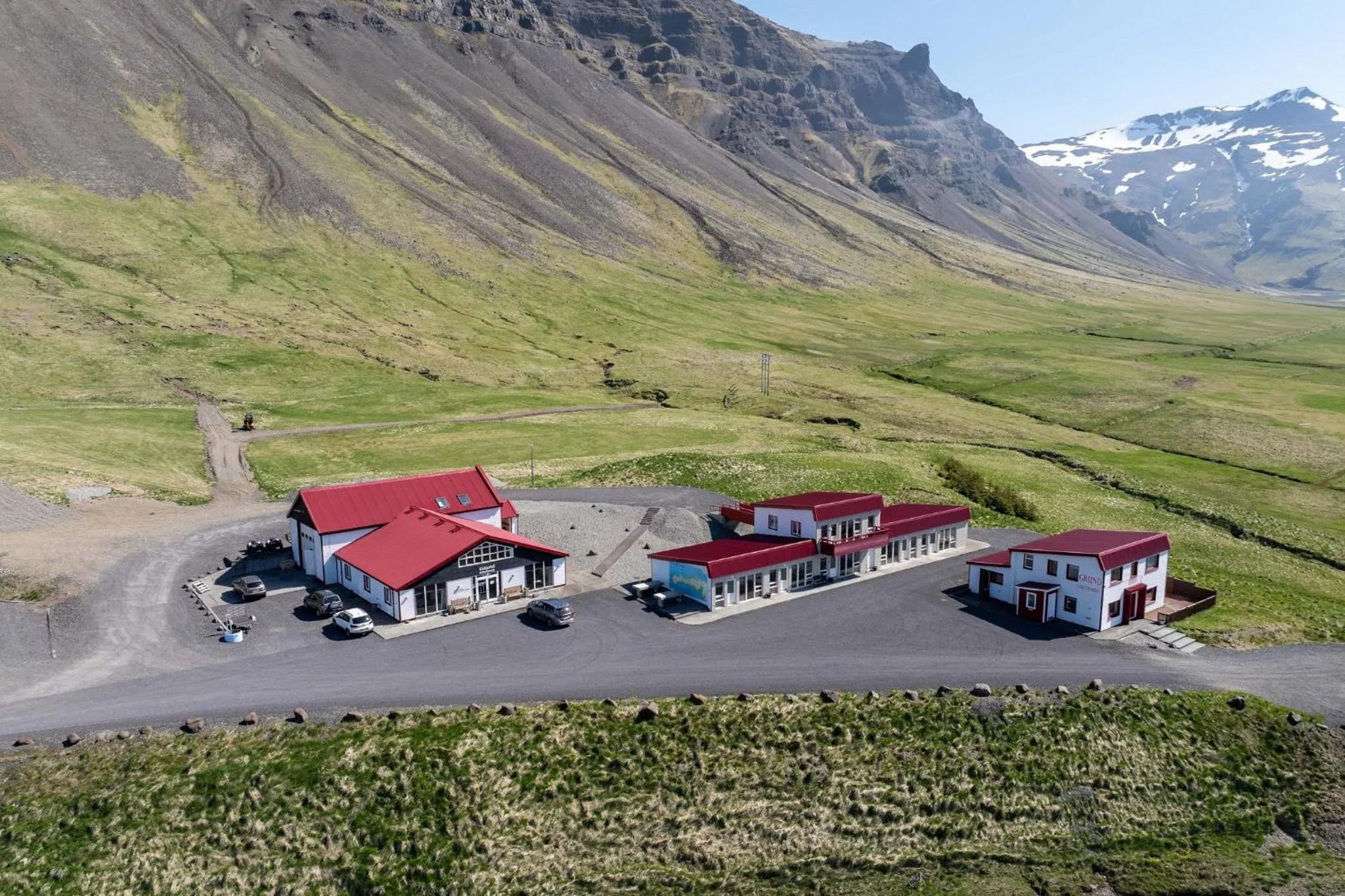 Facade/entrance in Kirkjufell Guesthouse and Apartments