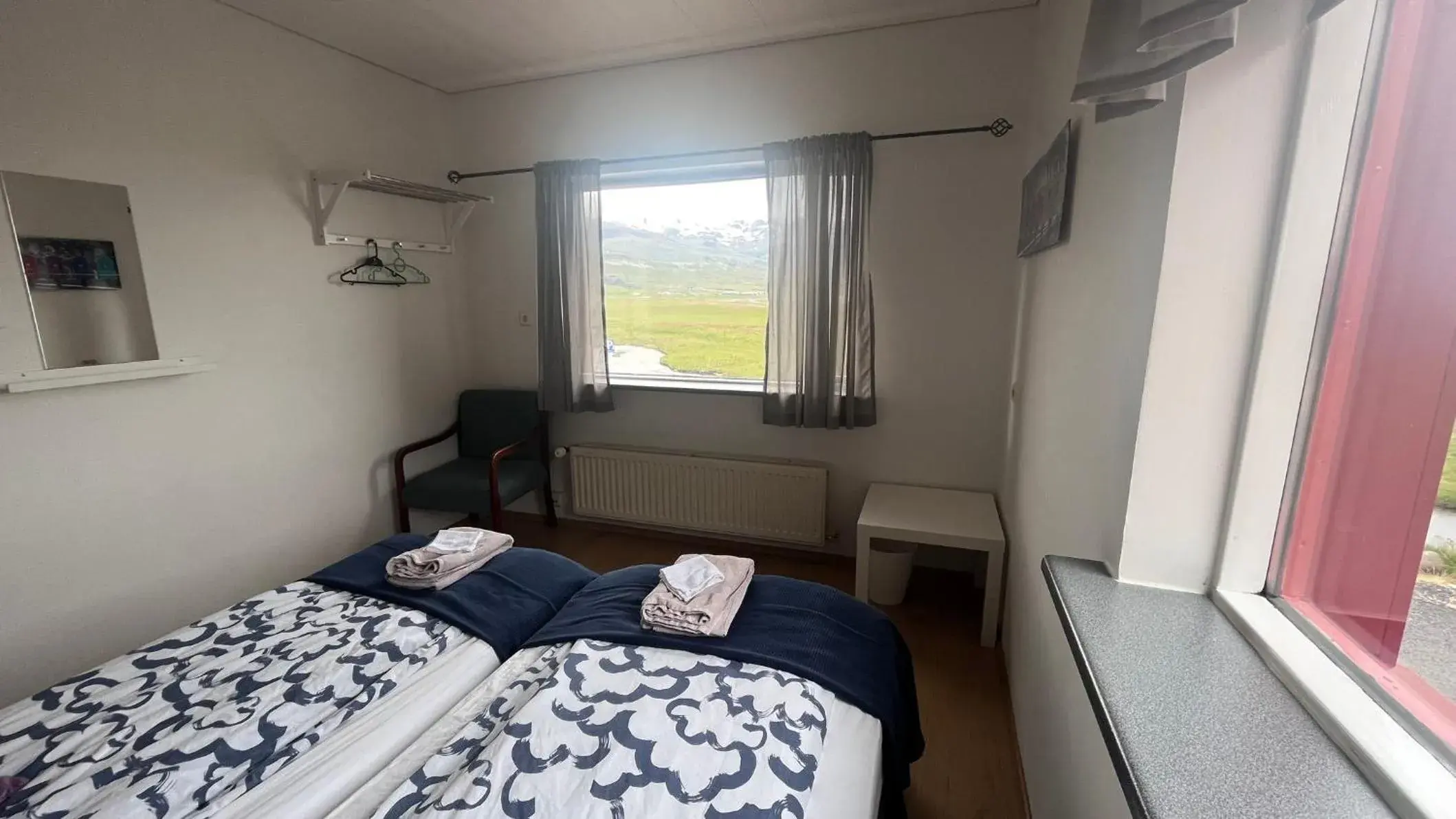 Economy Double or Twin Room with Shared Bathroom in Kirkjufell Guesthouse and Apartments Economy Double or Twin Room with Shared Bathroom in Kirkjufell Guesthouse and Apartments