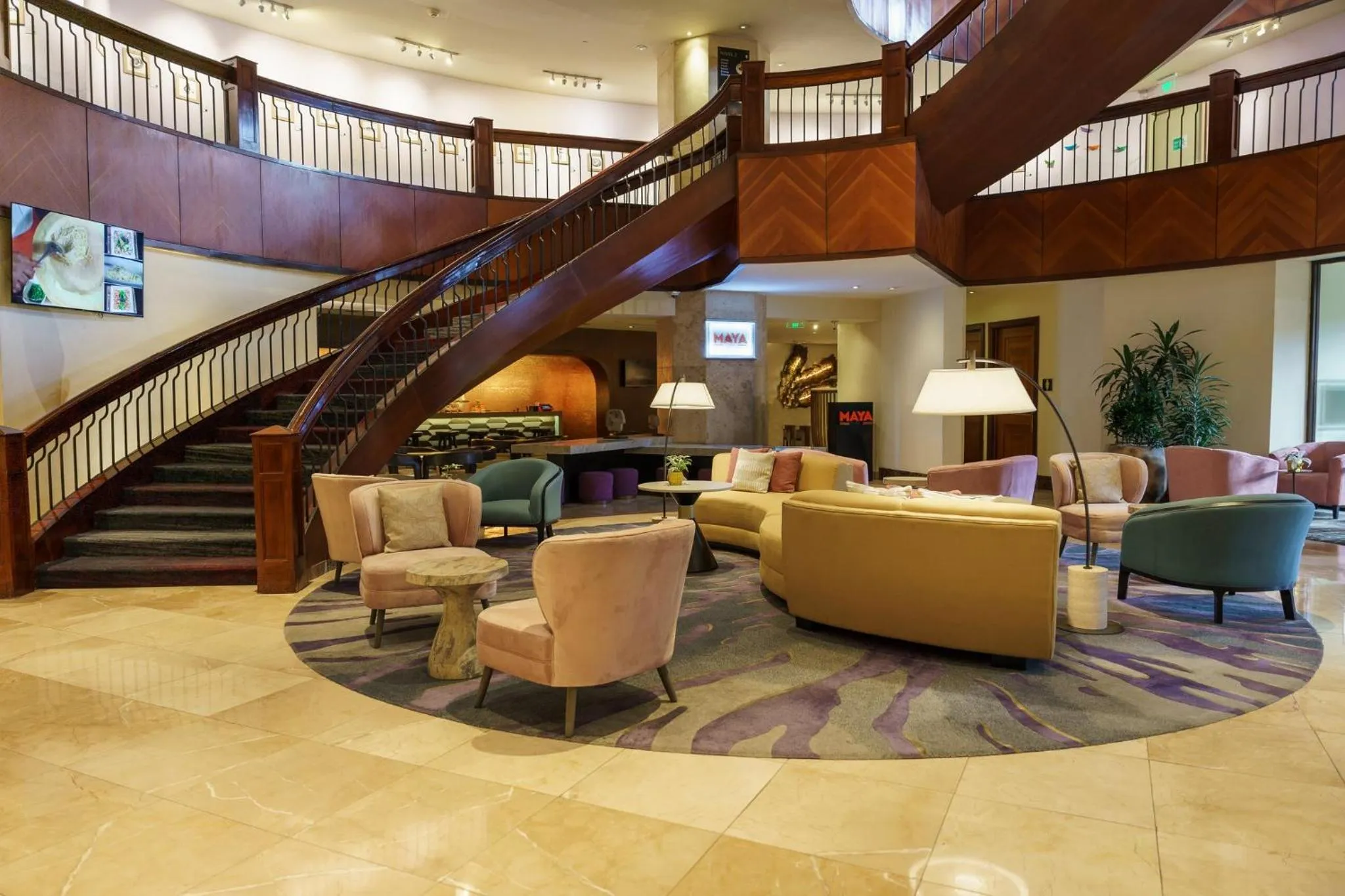 Lounge or bar in Intercontinental Real Guatemala by IHG