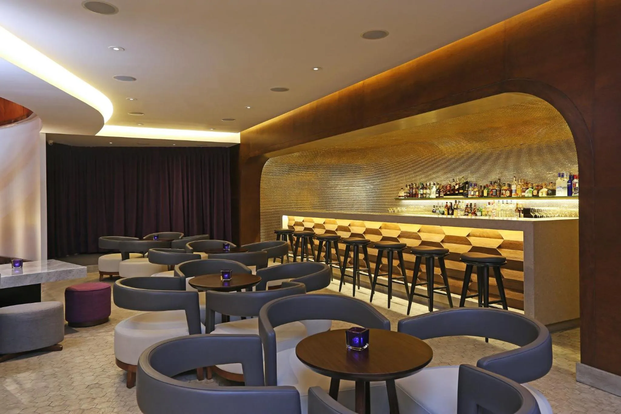 Lounge or bar in Intercontinental Real Guatemala by IHG